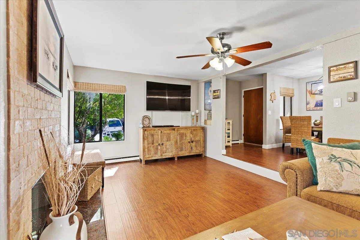 https://cdn.realtyfeed.com/cdn/127/260006996/89bcb3bf4438b2563a40c749fb23b152.webp