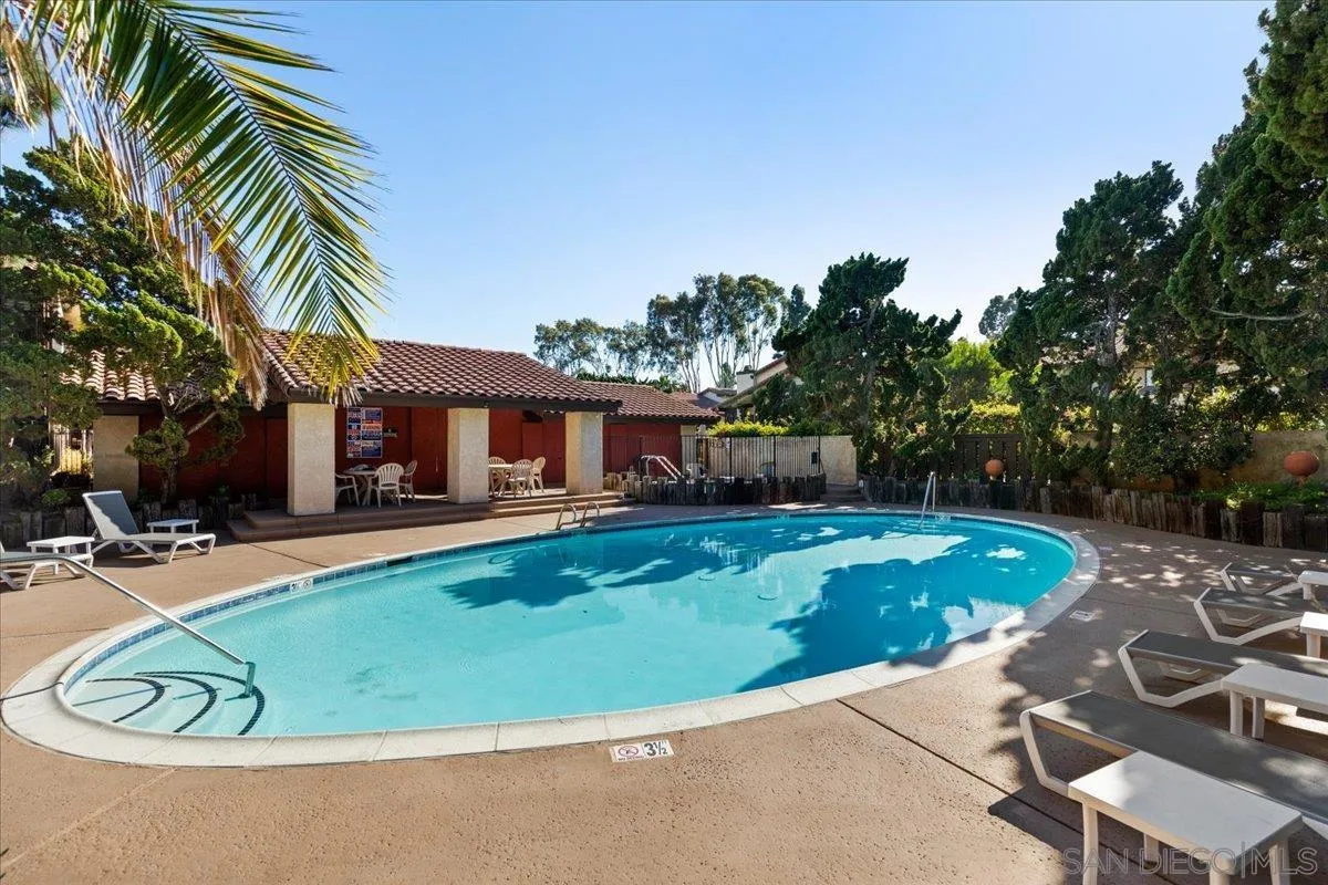 https://cdn.realtyfeed.com/cdn/127/260006996/cdc93ef958ba401979b2ac48618f7b9a.webp