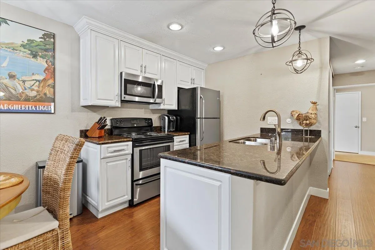 https://cdn.realtyfeed.com/cdn/127/260006996/d53fda5321c49c2935e583757f4f2ed0.webp