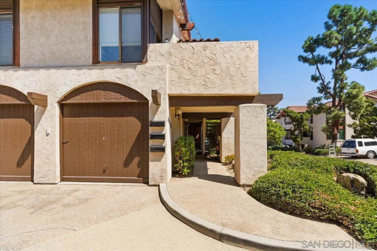 https://cdn.realtyfeed.com/cdn/127/260006996/dd43233190e9c16aa79237b5297fda59.webp