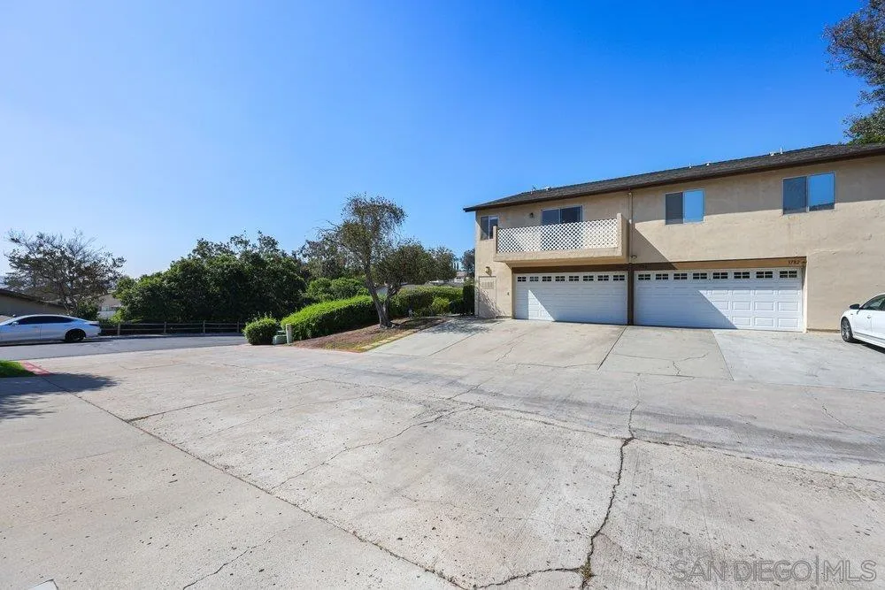 Photo #23: 260006998 Listing: Photo #23