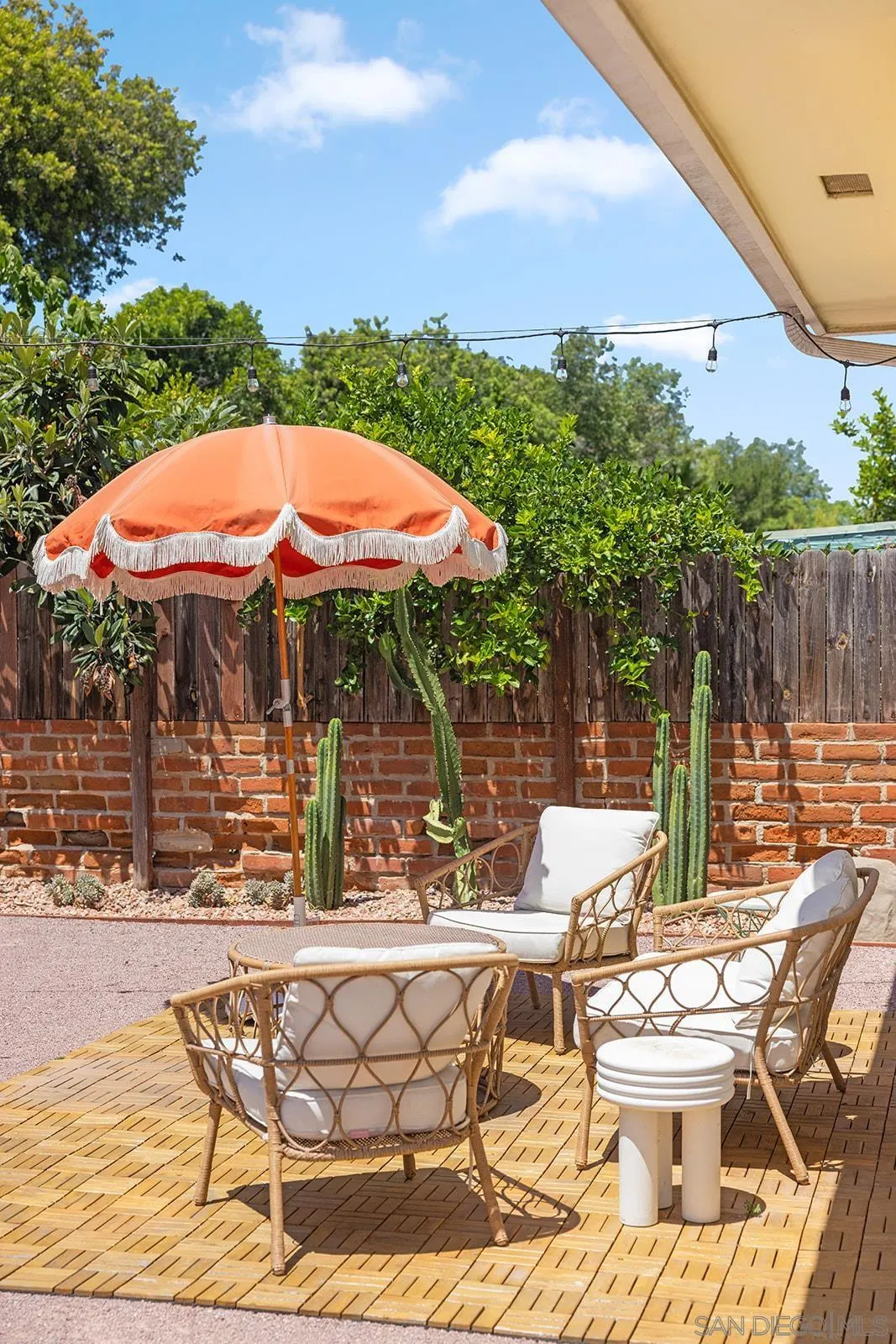 https://cdn.realtyfeed.com/cdn/127/260007001/4b1e4ebca1446705dc2d335266d355c1.webp