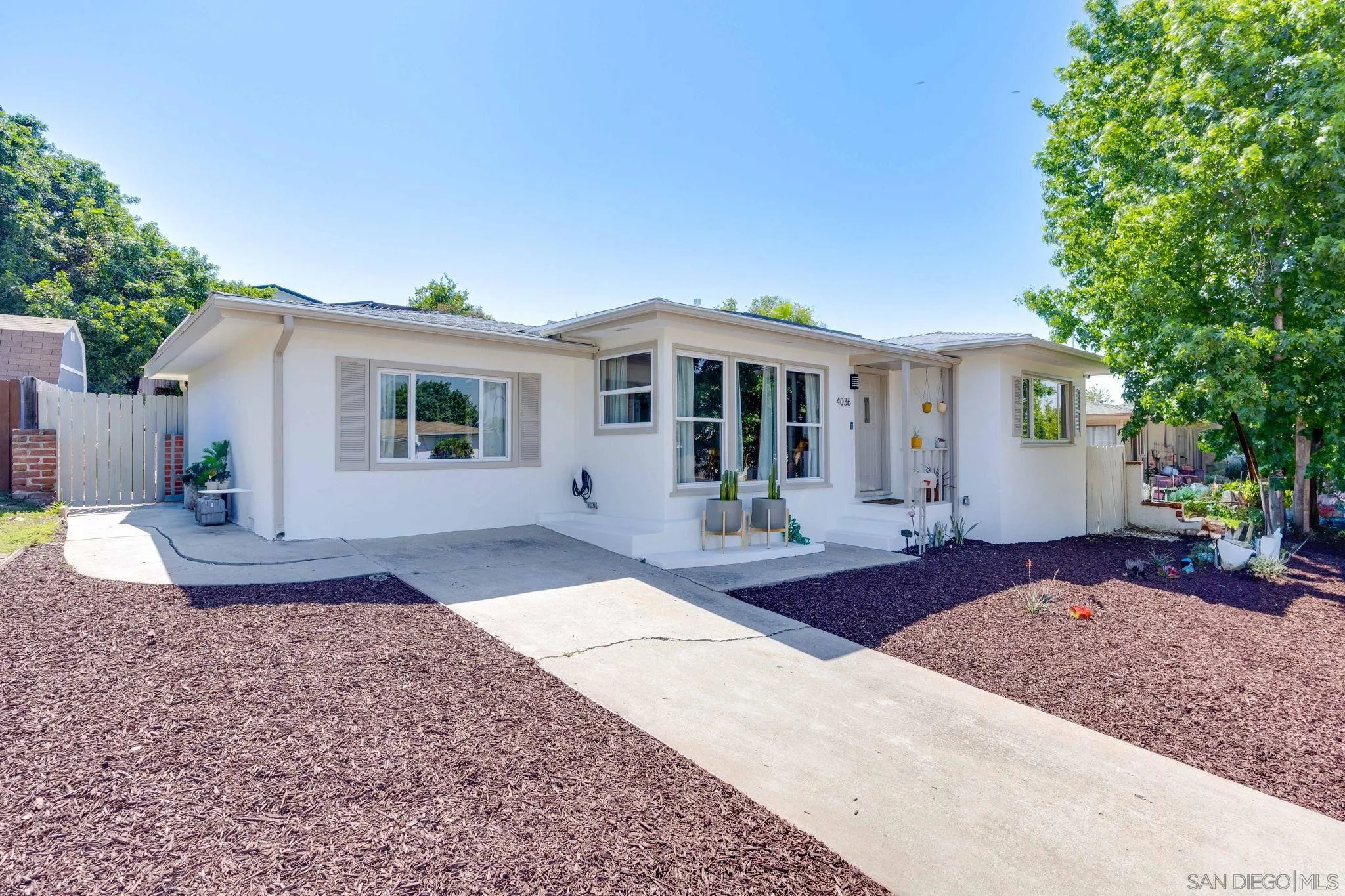 https://cdn.realtyfeed.com/cdn/127/260007001/b2f29d1bdc7ce141bf383d85aa5071a4.webp