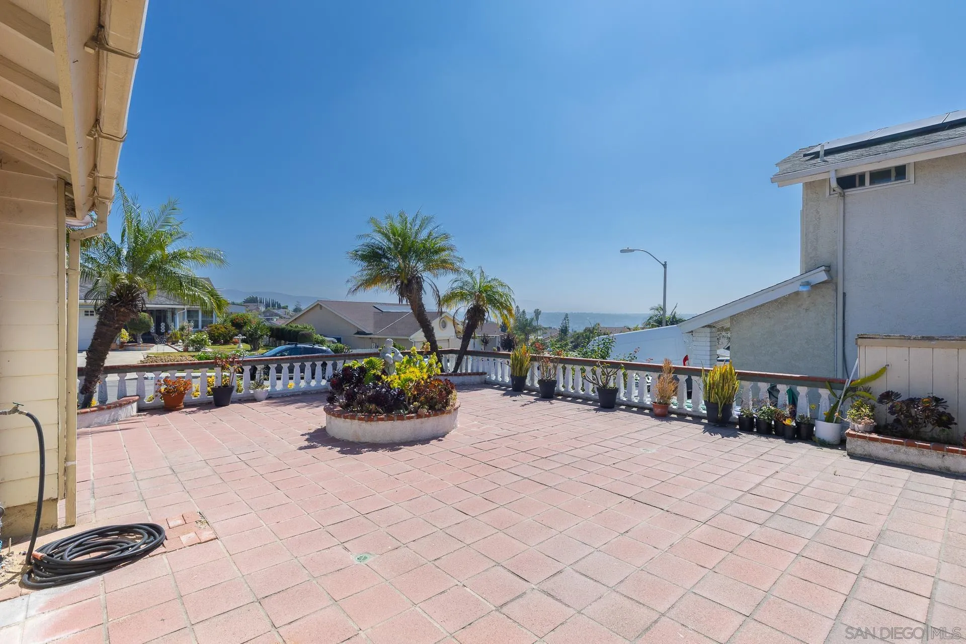 https://cdn.realtyfeed.com/cdn/127/260007002/6e4629491363cc26732259792bbaa592.webp
