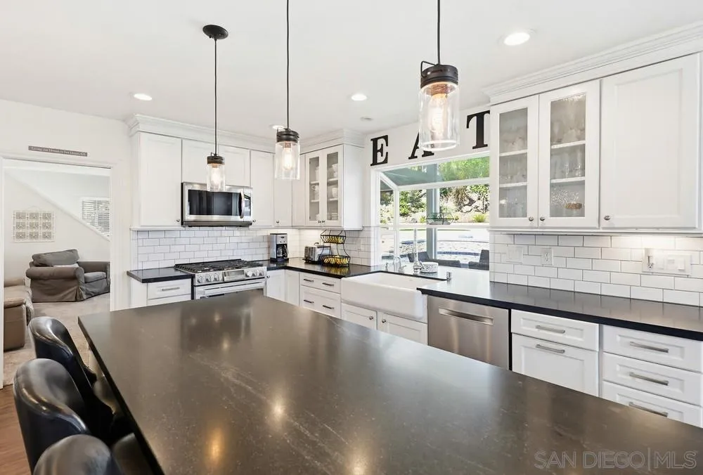 https://cdn.realtyfeed.com/cdn/127/260007003/0ec4834b5248f1c00e84e45e3621b10d.webp