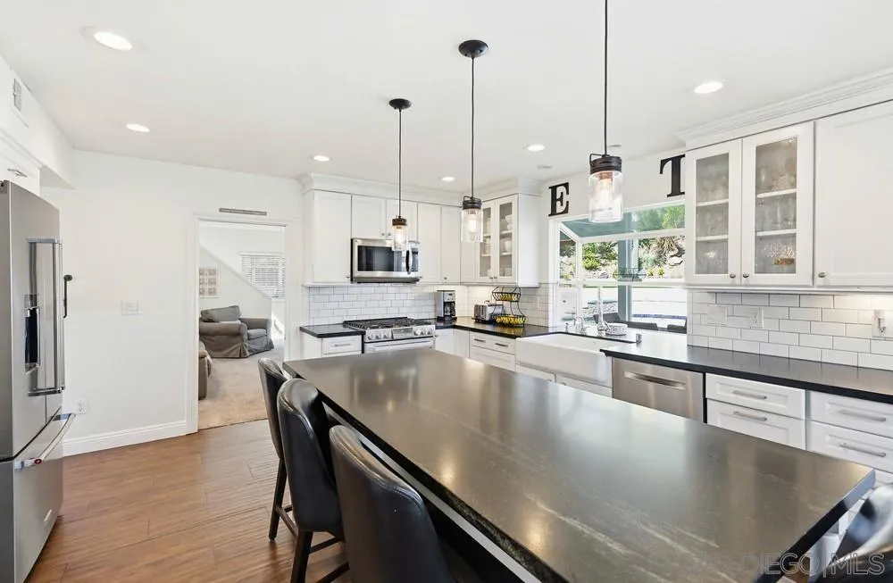 https://cdn.realtyfeed.com/cdn/127/260007003/55b078f414072a0367786865d8cd472a.webp