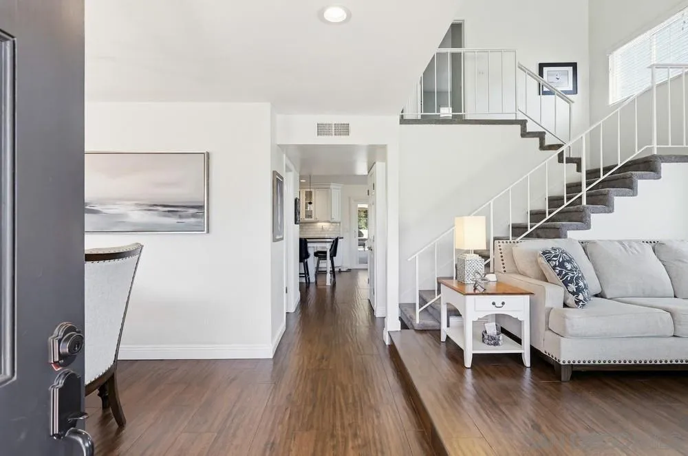 https://cdn.realtyfeed.com/cdn/127/260007003/60e75b190a364d9fdf911583257346ae.webp