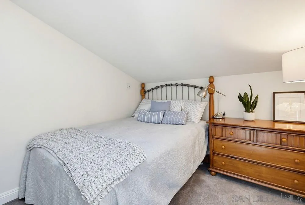https://cdn.realtyfeed.com/cdn/127/260007003/b7f5ae749f3e0ec3d260041e63703049.webp