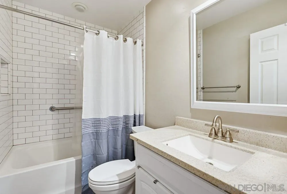 https://cdn.realtyfeed.com/cdn/127/260007003/d7d6249506c7817ee81c551c62f55092.webp