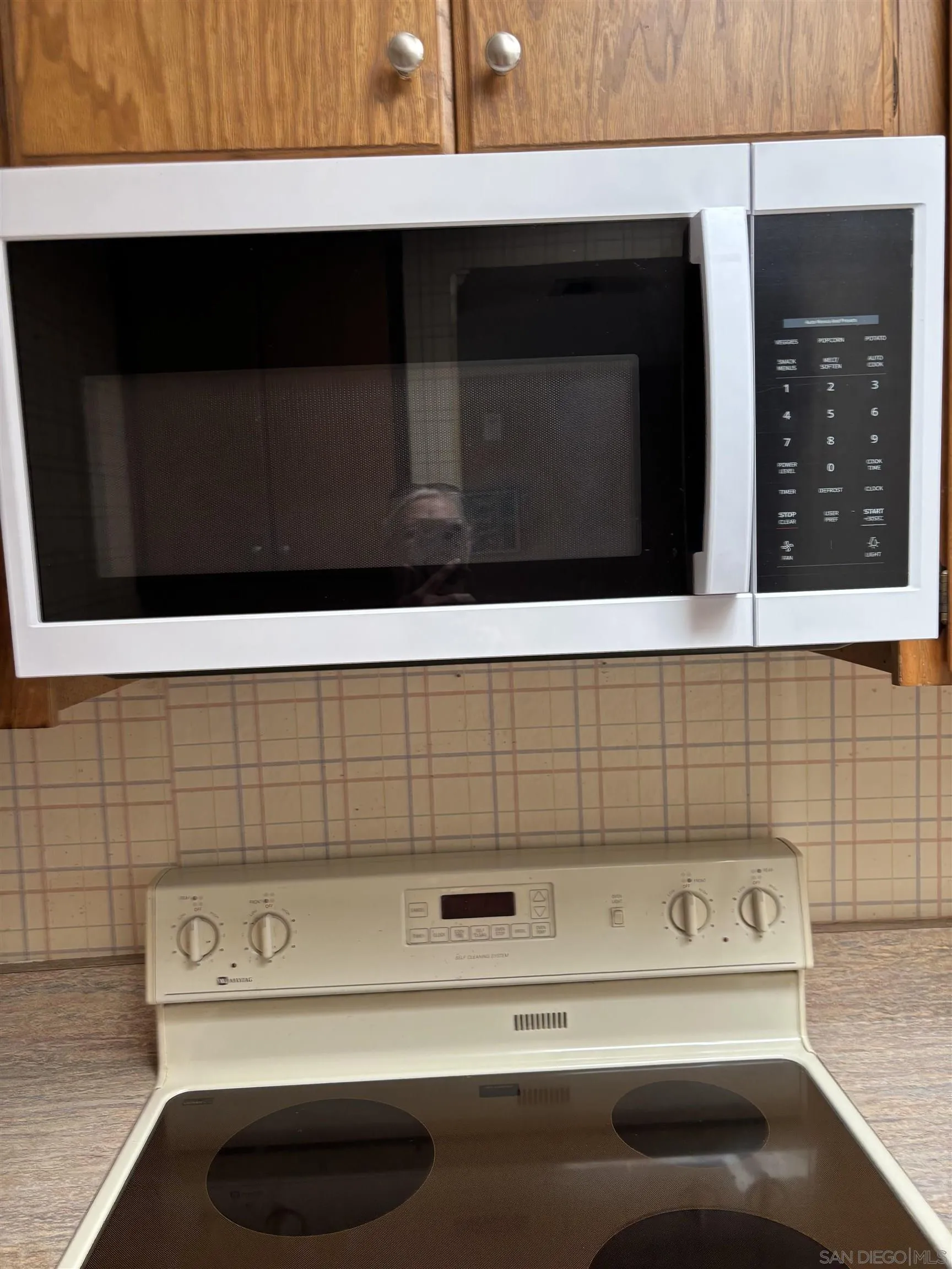 Photo #6: 260007010 Listing: Photo #6