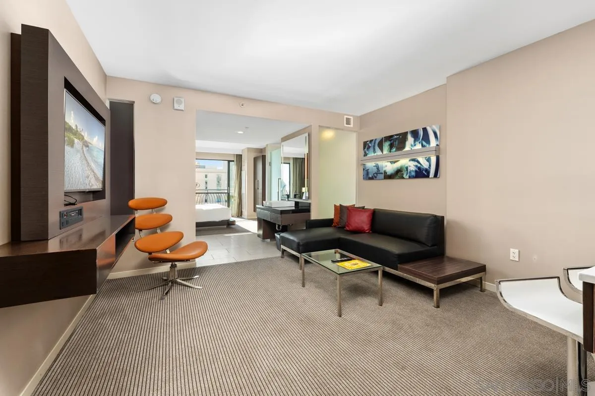 207 5Th Ave UNIT 1043, San Diego, CA, 92101