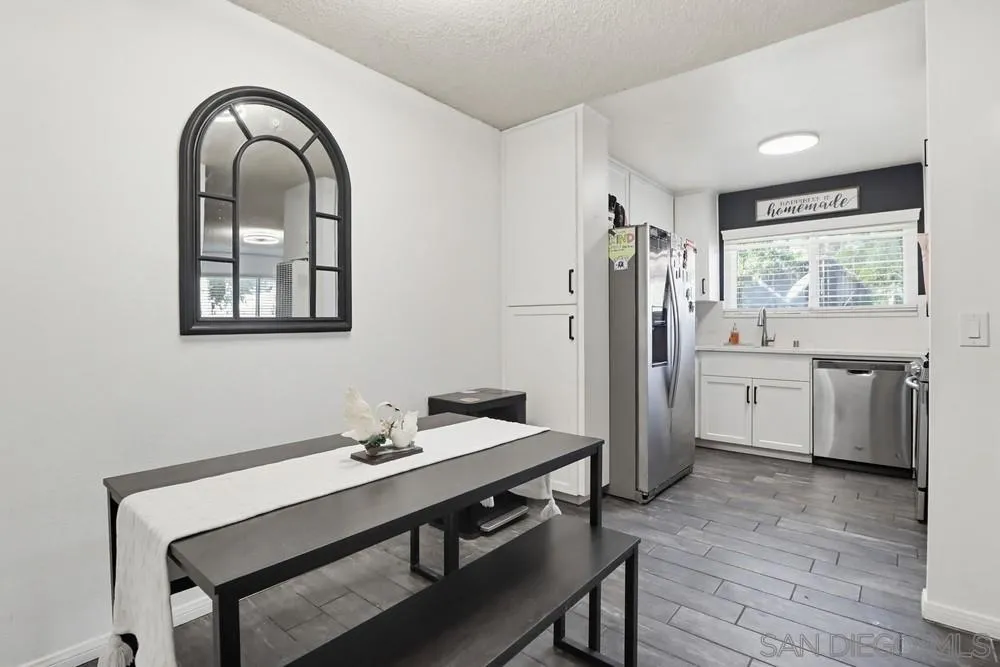 https://cdn.realtyfeed.com/cdn/127/260007018/18eb693d7428d10e65380cd088627121.webp