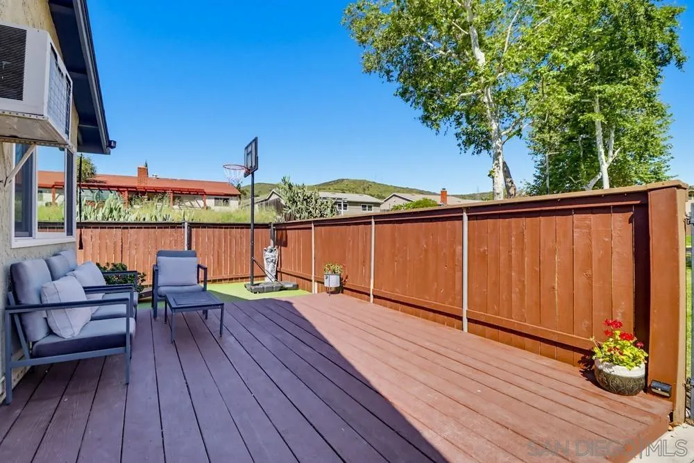 https://cdn.realtyfeed.com/cdn/127/260007018/1a5072b1b47a87d10f08606b687d9e33.webp