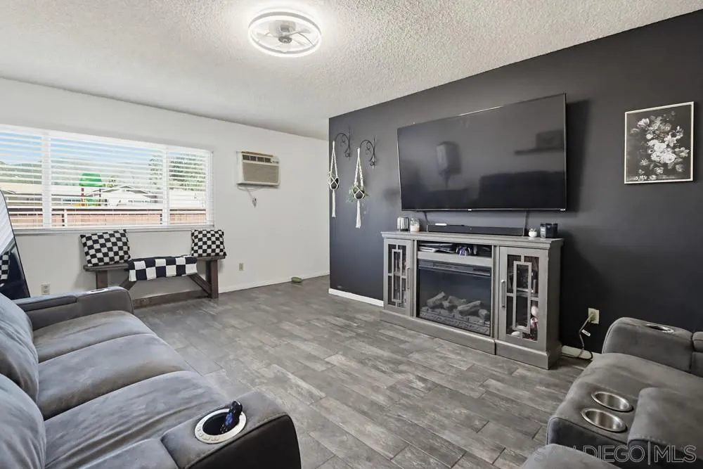 https://cdn.realtyfeed.com/cdn/127/260007018/d6f480b599135a81c123c4491f712125.webp