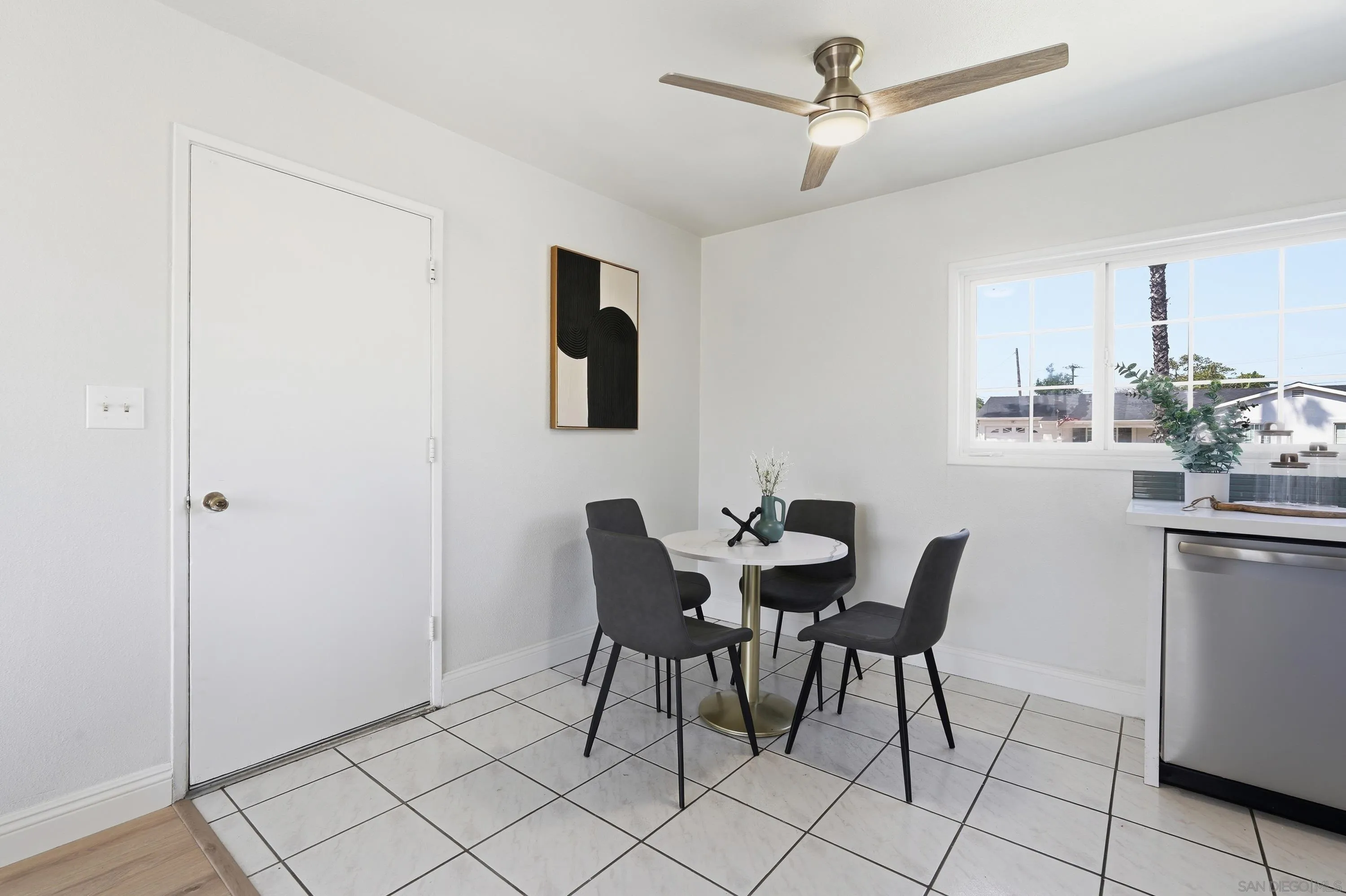 https://cdn.realtyfeed.com/cdn/127/260007021/8e57f93228365c7a509514d29f597eb9.webp