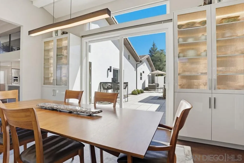 https://cdn.realtyfeed.com/cdn/127/260007027/15cfc83ead35149dab1e669388245b9c.webp