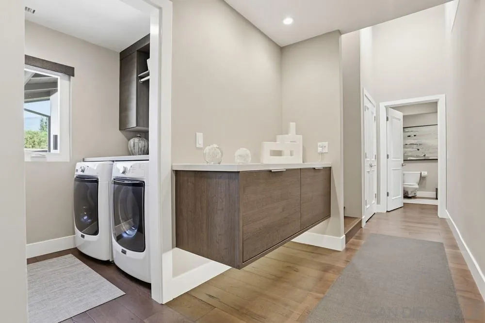 https://cdn.realtyfeed.com/cdn/127/260007027/cf2991e4550c3581a1593572e5c95fbd.webp