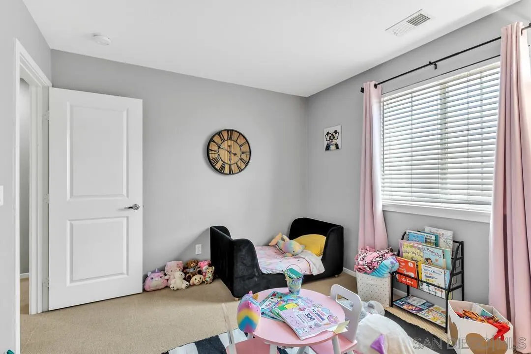 https://cdn.realtyfeed.com/cdn/127/260007029/0c399609a1be8c0020e48b2985c8bf3e.webp