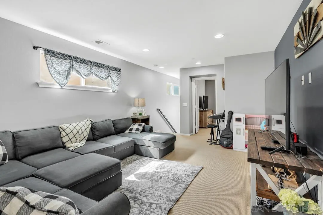 https://cdn.realtyfeed.com/cdn/127/260007029/87aaf948978239b2fc1fa47615649e99.webp