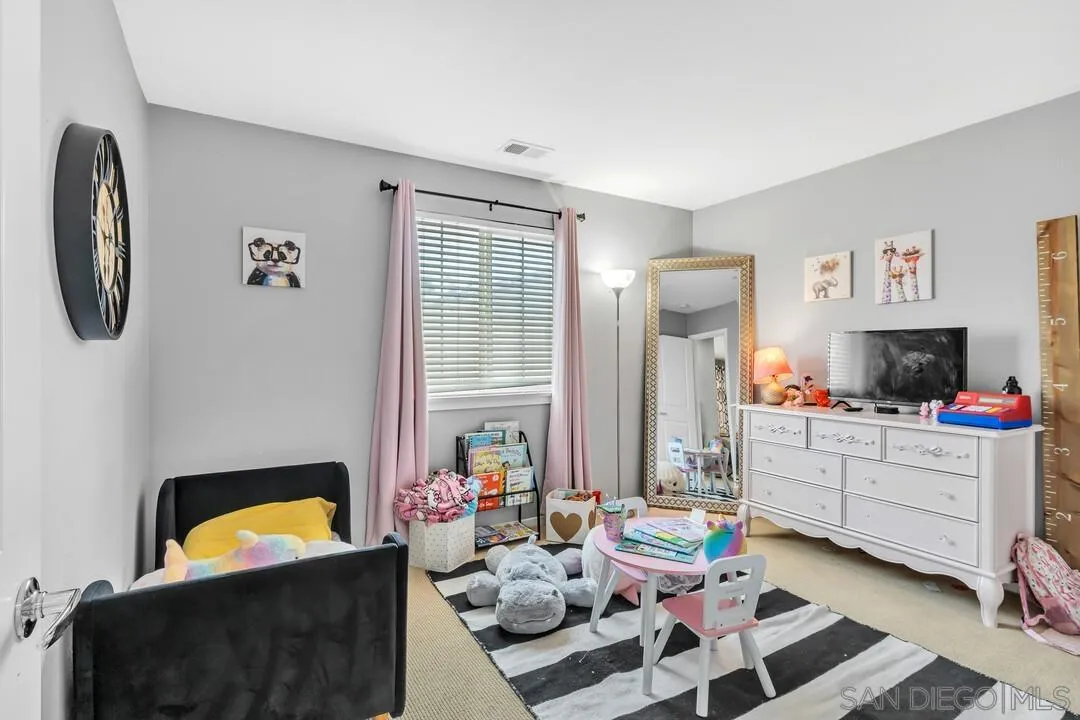 https://cdn.realtyfeed.com/cdn/127/260007029/cf3c52d64a056f902335e96109f3771c.webp