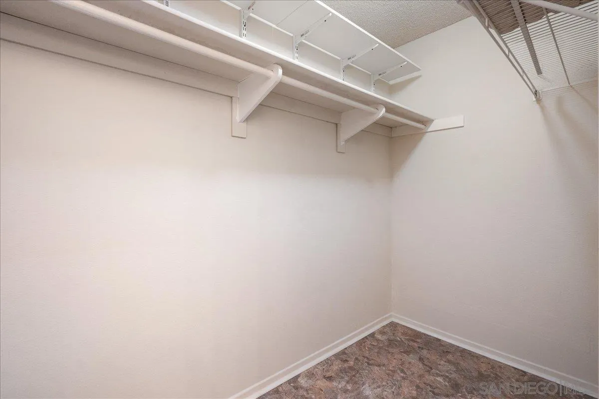 Photo #17: 260007033 Listing: Photo #17