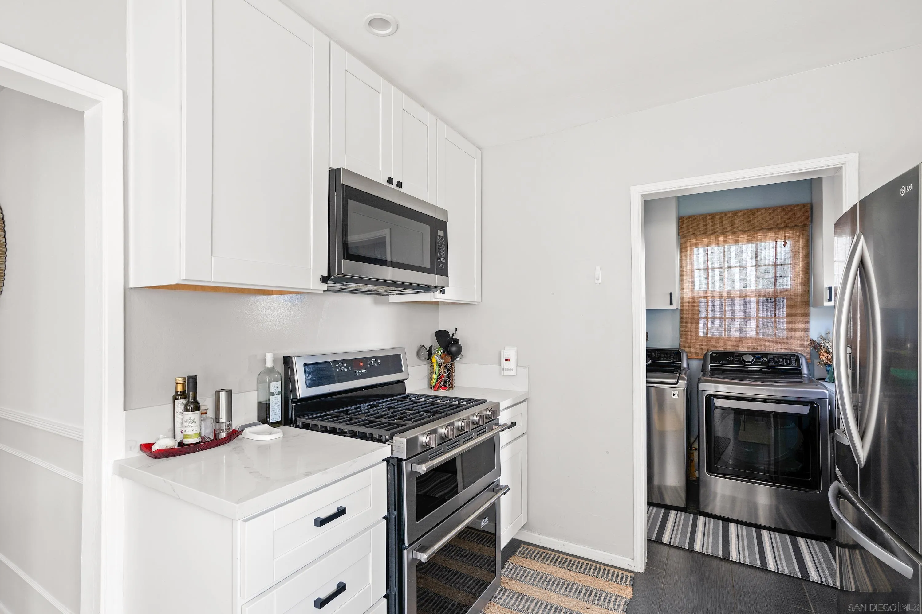 https://cdn.realtyfeed.com/cdn/127/260007037/166a28ea775ea27691e5b81fc87517cb.webp