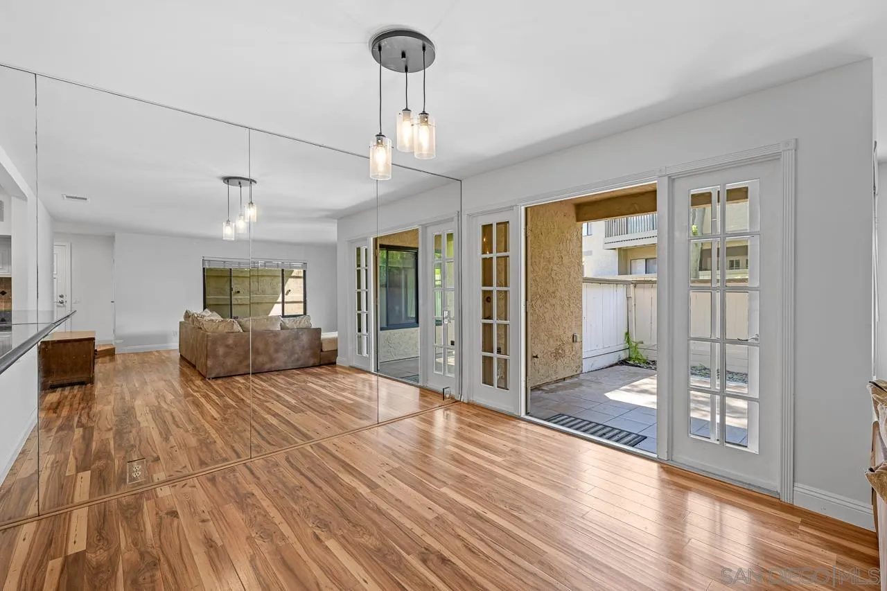 Photo #8: 260007039 Listing: Photo #8