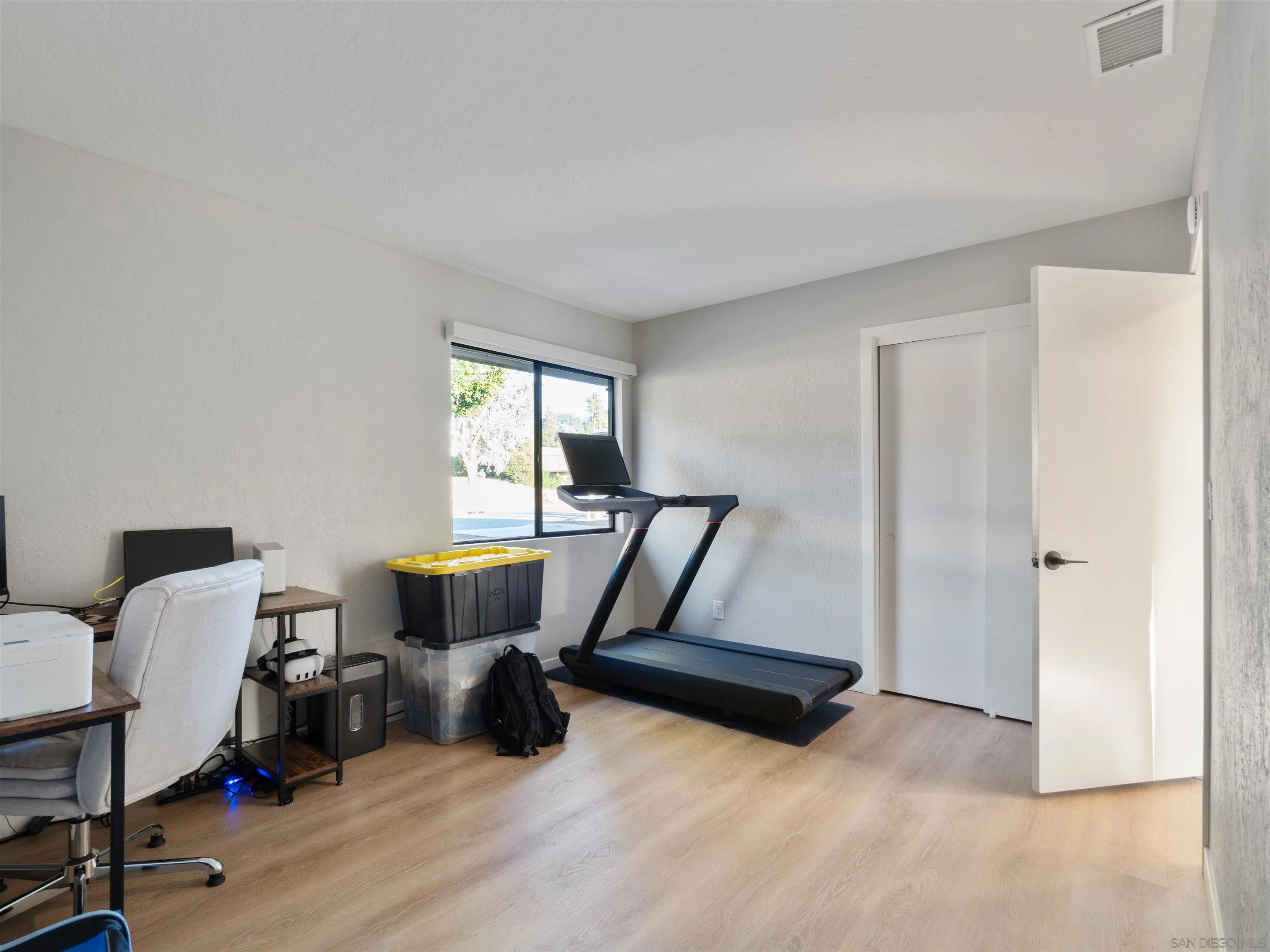 https://cdn.realtyfeed.com/cdn/127/260007040/43cec726f3d8bb04b95f95d1fcad850f.webp