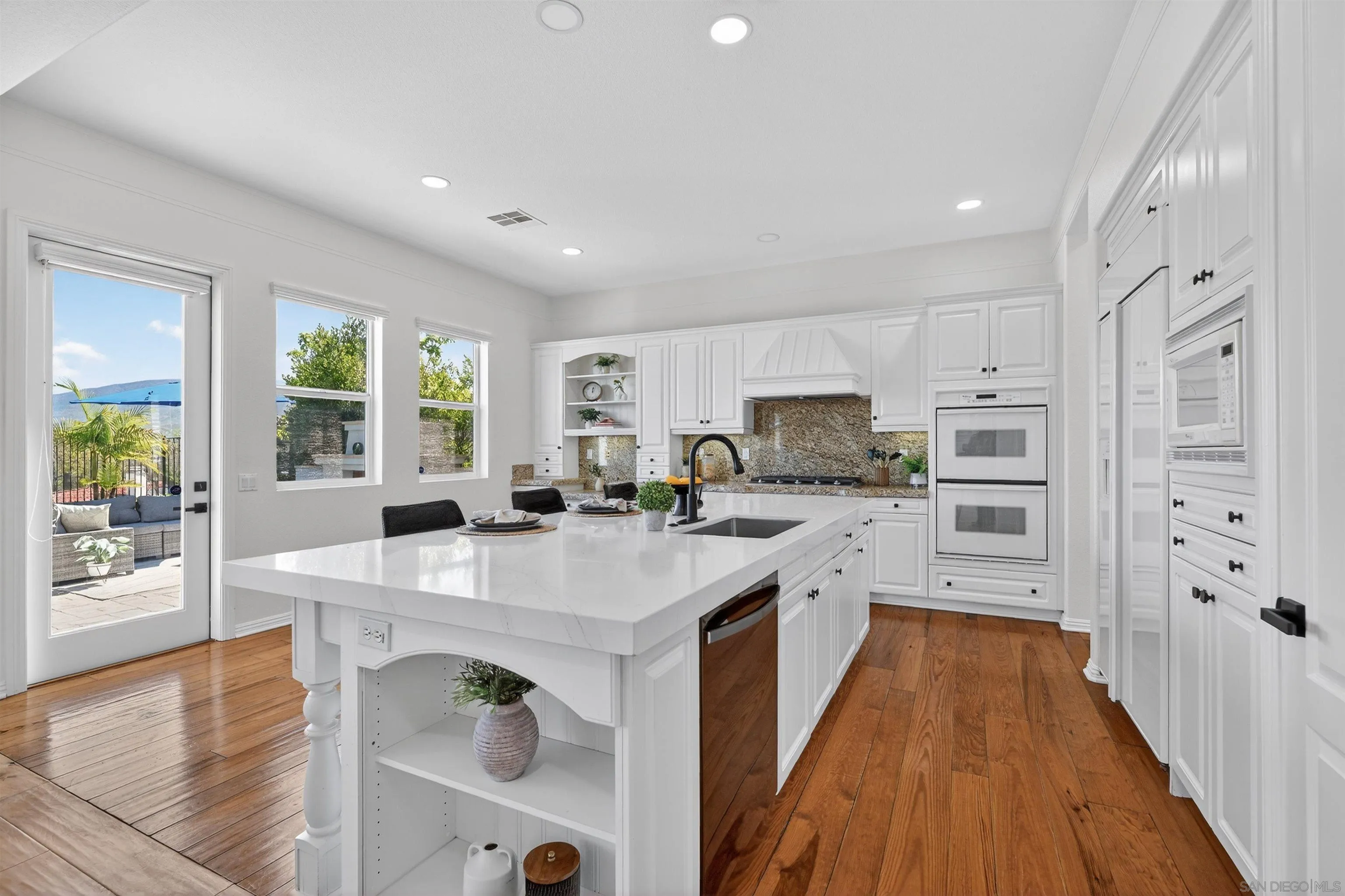 https://cdn.realtyfeed.com/cdn/127/260007042/7a13e499970d84dd1b86ce4fd504b94f.webp