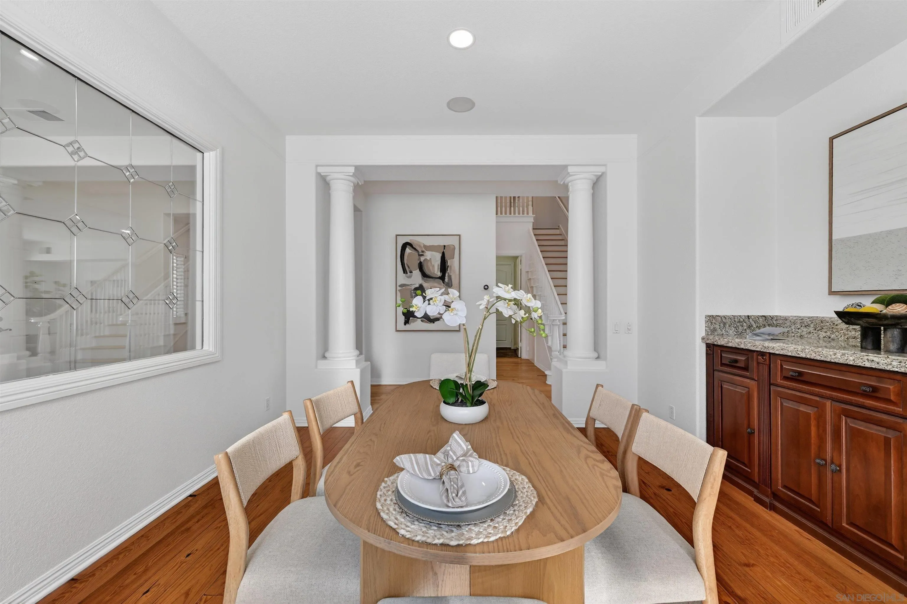 https://cdn.realtyfeed.com/cdn/127/260007042/dd3845bc8c0a3613553d227517dbaf8f.webp