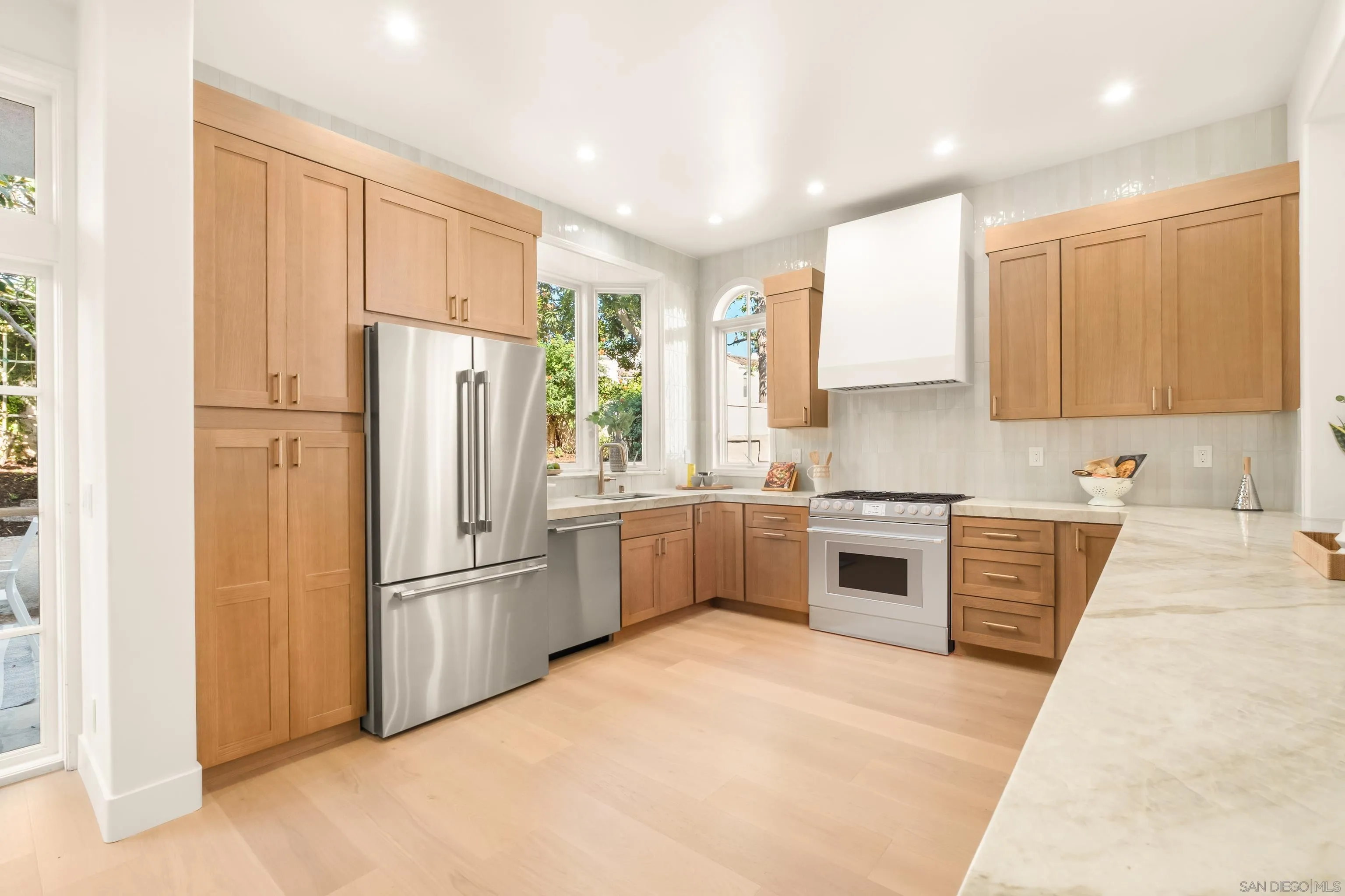 https://cdn.realtyfeed.com/cdn/127/260007044/1467e83d23714a1fc46c5637f88c2714.webp