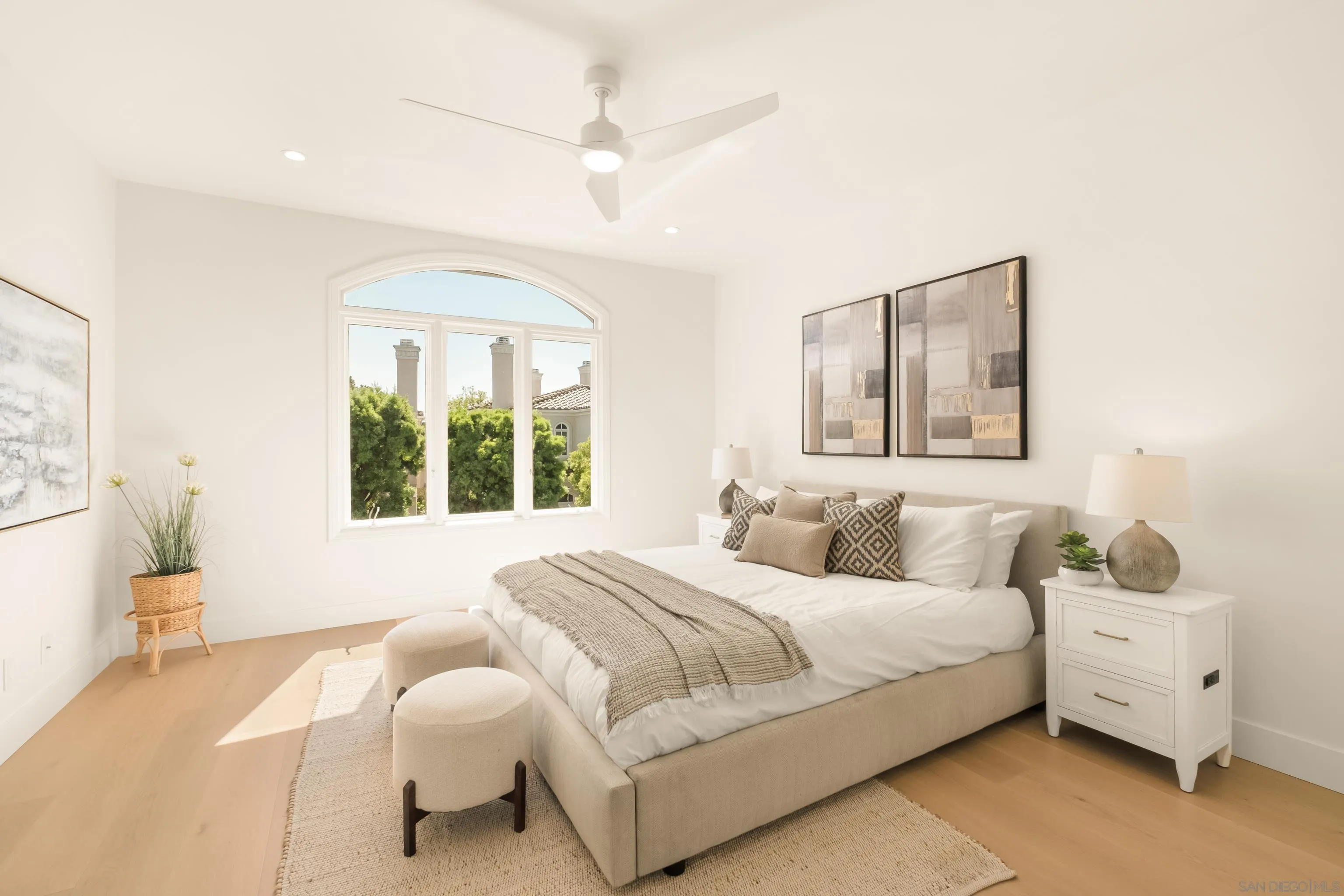 https://cdn.realtyfeed.com/cdn/127/260007044/20f90a9198579fb56627792d22cb1ae5.webp