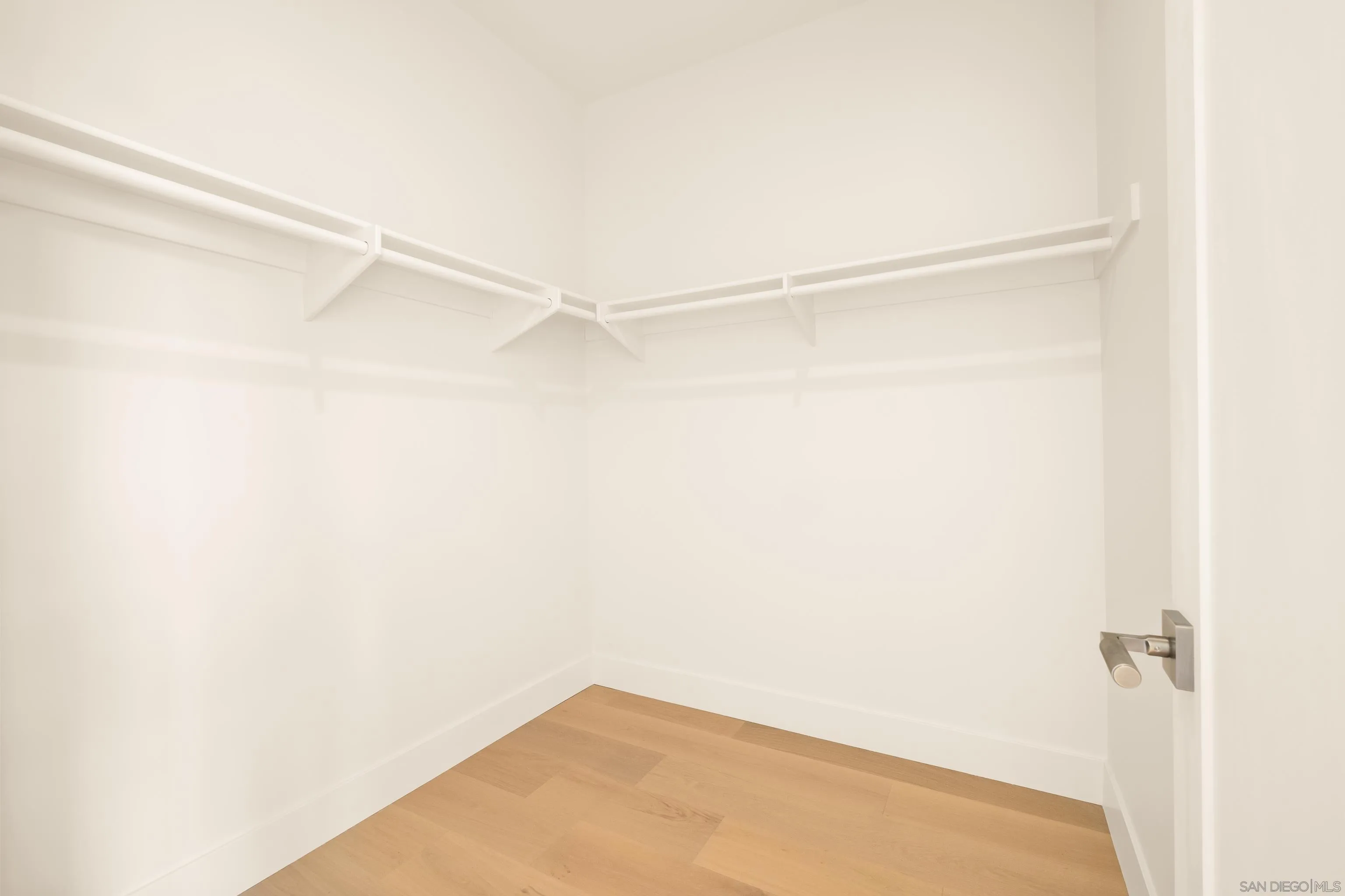 https://cdn.realtyfeed.com/cdn/127/260007044/5fdefc9af0e333845b98ca7f7da09552.webp