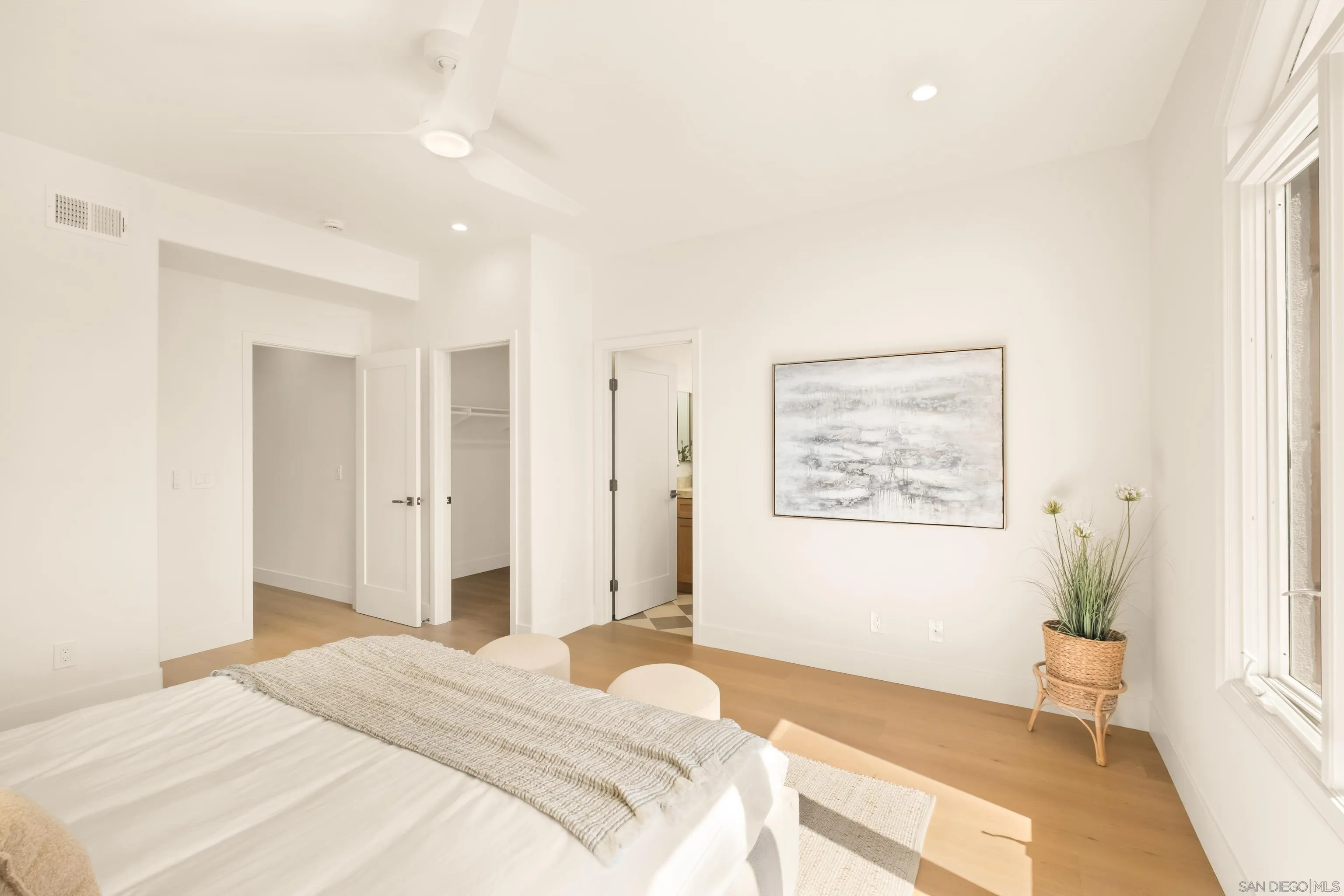 https://cdn.realtyfeed.com/cdn/127/260007044/87564e6d9eaf8e2672598d54db14d3de.webp