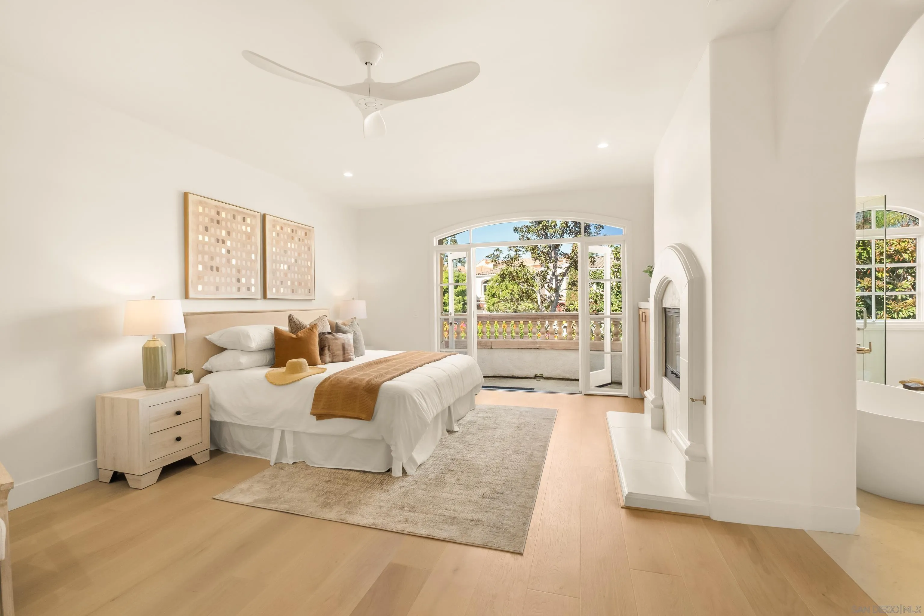 https://cdn.realtyfeed.com/cdn/127/260007044/89c4ca309625024882a13cecf06820e1.webp