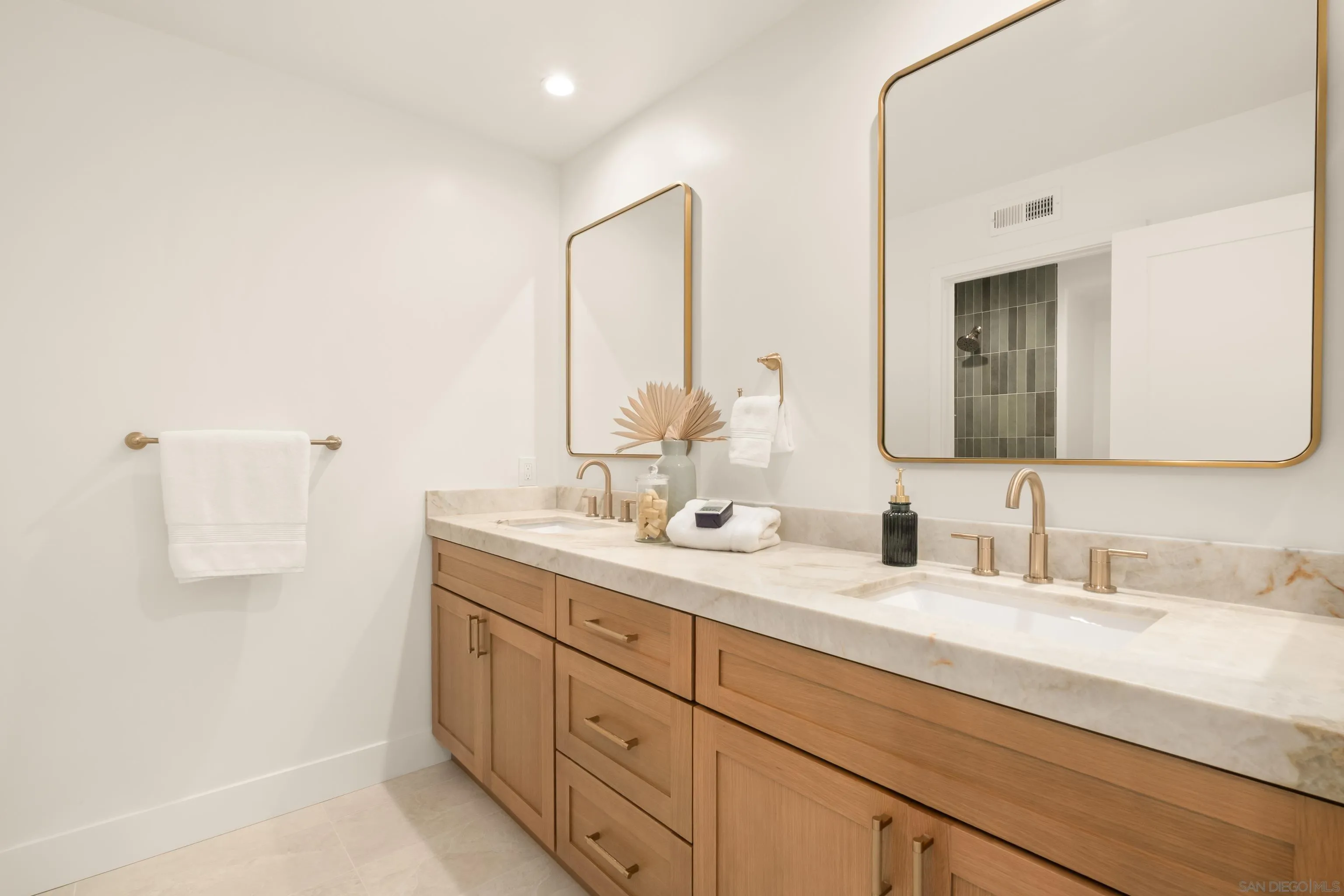 https://cdn.realtyfeed.com/cdn/127/260007044/c921ea9108c231ca704f3614676d70c6.webp