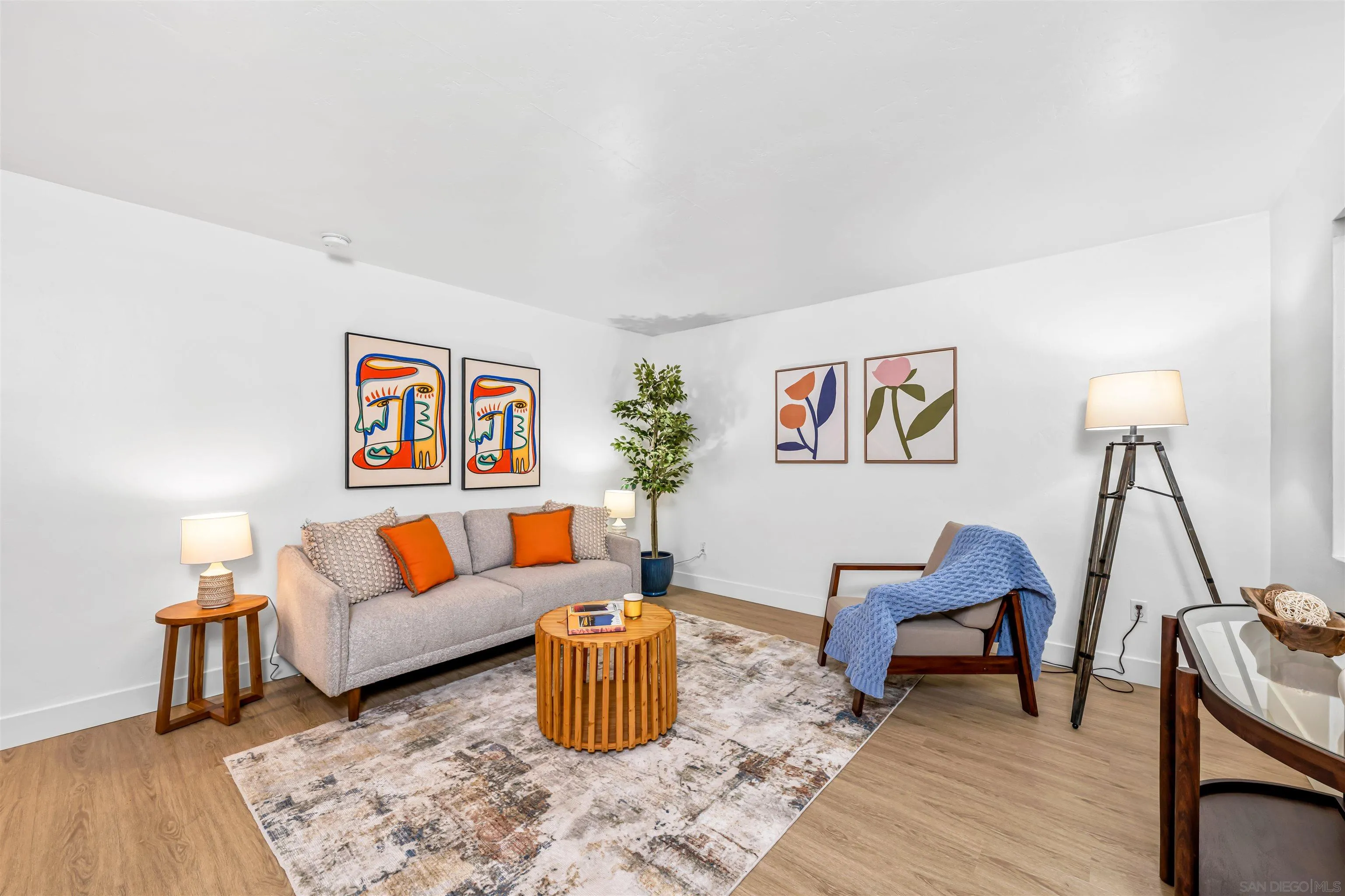 7506 Parkway Drive UNIT 201, La Mesa, CA, 91942
