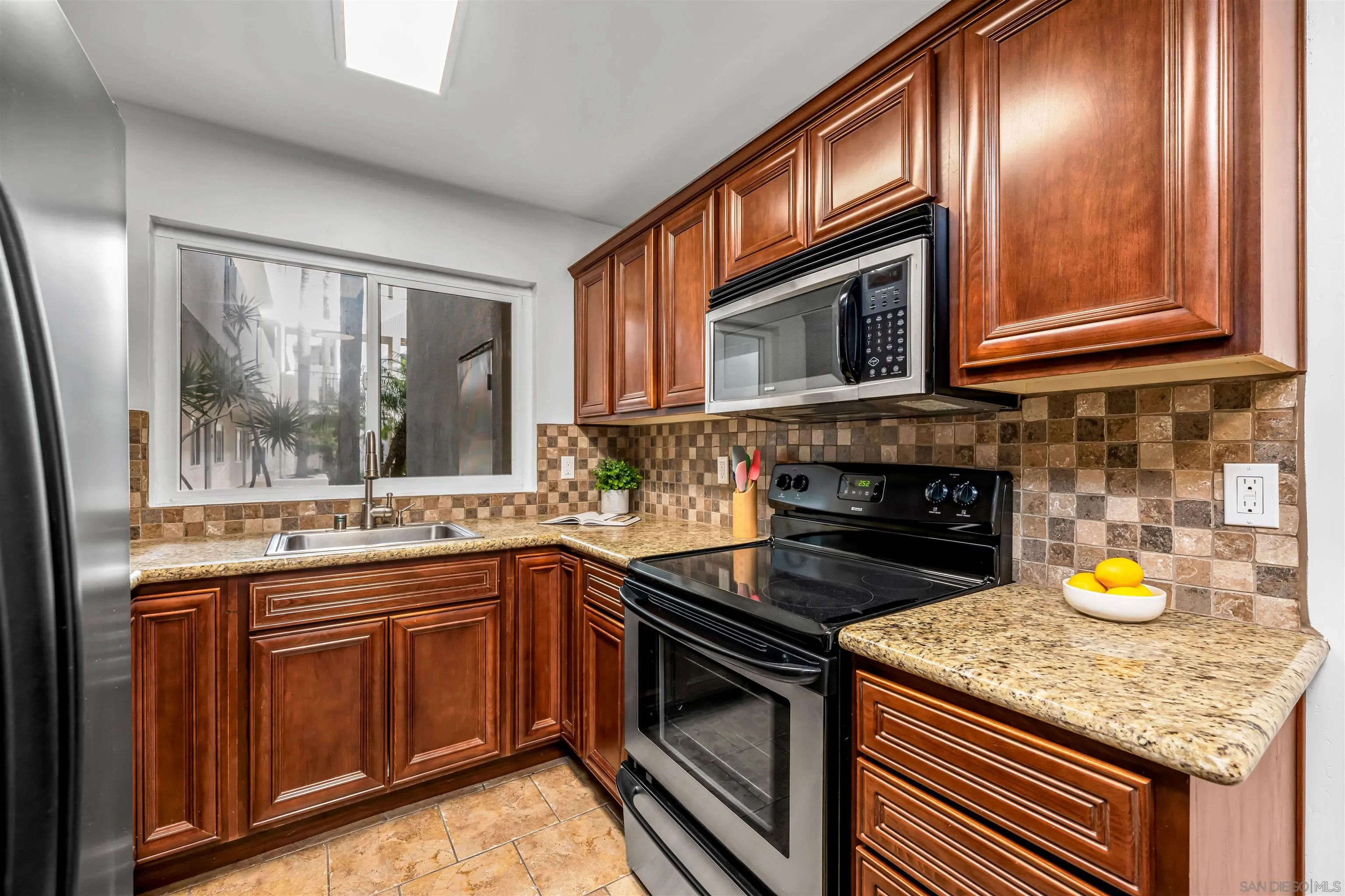 Photo #10: 260007049 Listing: Photo #10