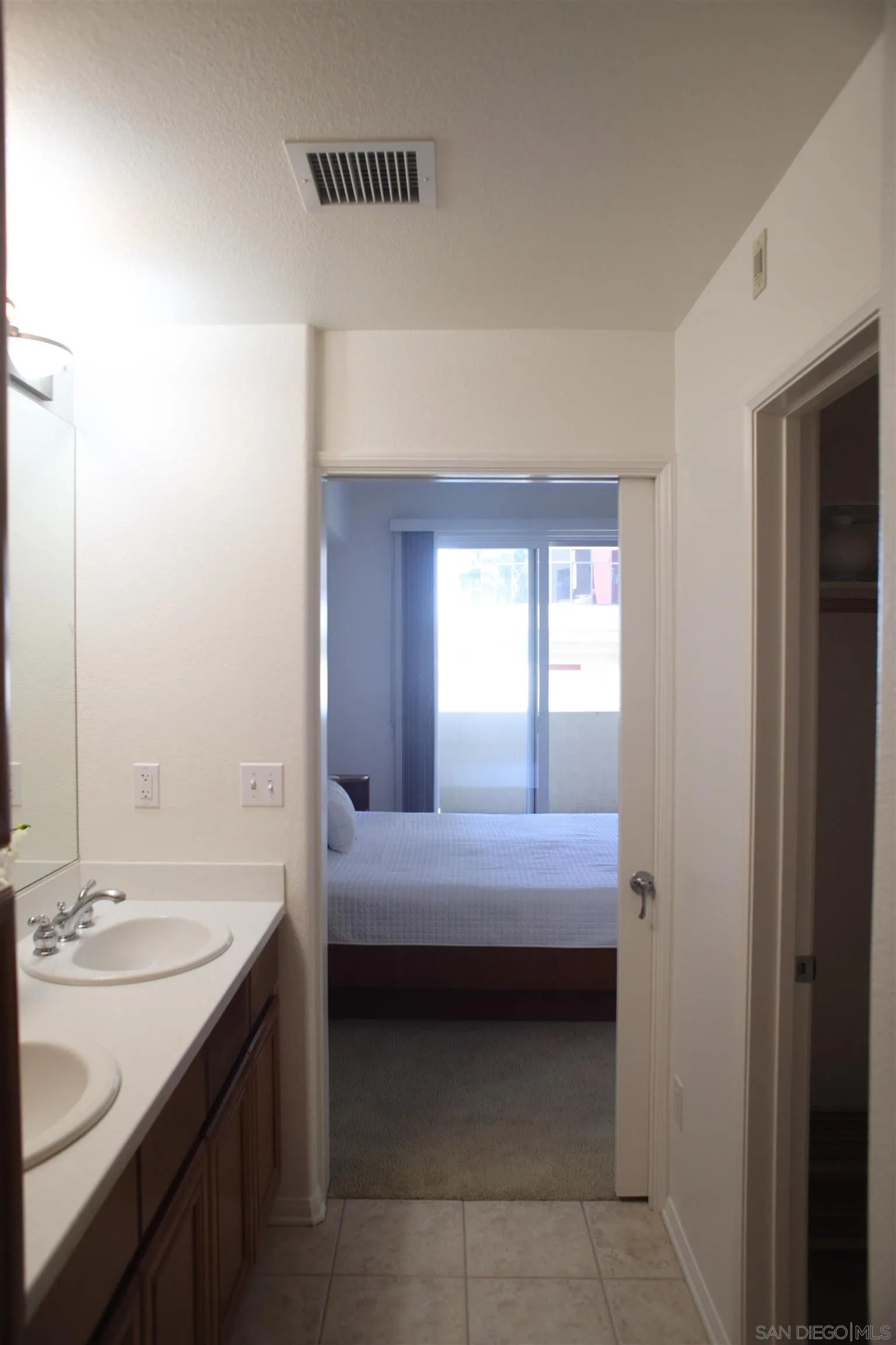 Photo #14: 260007052 Listing: Photo #14