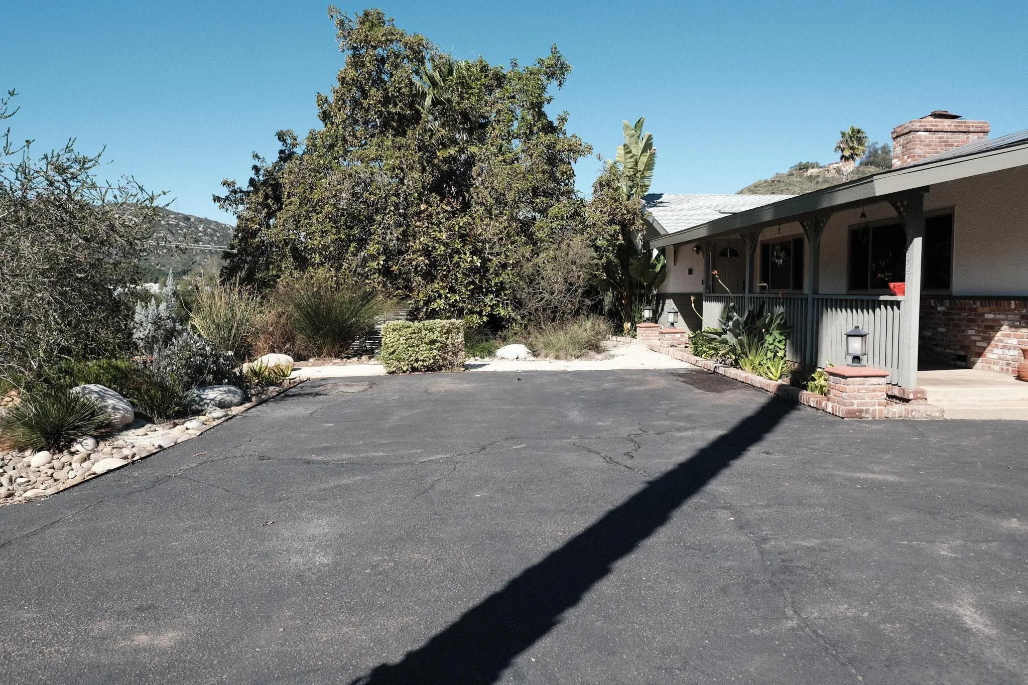 https://cdn.realtyfeed.com/cdn/127/260007056/3c07549c09414bfb3e61c1678b14d891.webp