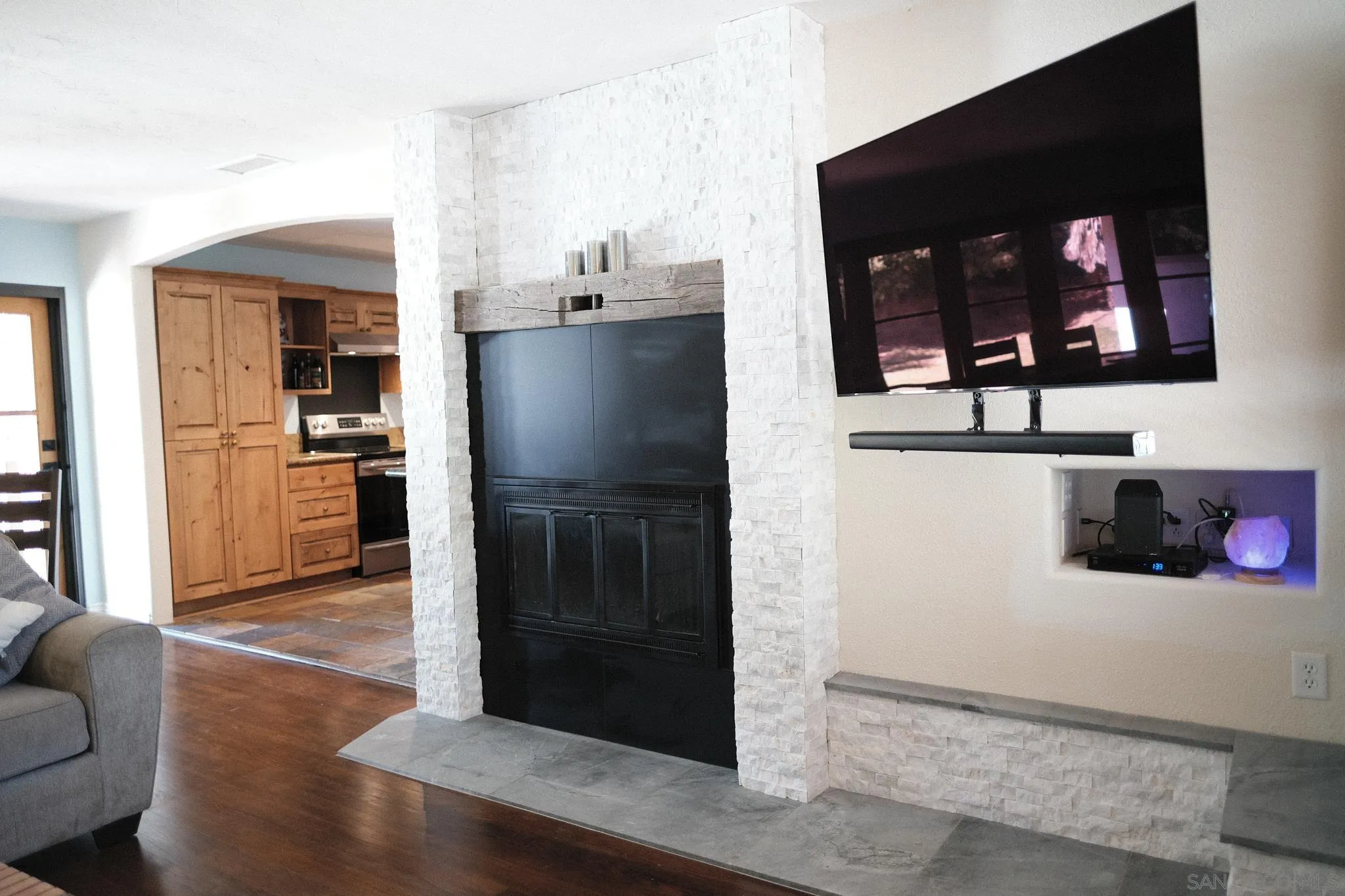 https://cdn.realtyfeed.com/cdn/127/260007056/4335d11ee0c4c1a4fdf1a1c7e5069a9f.webp