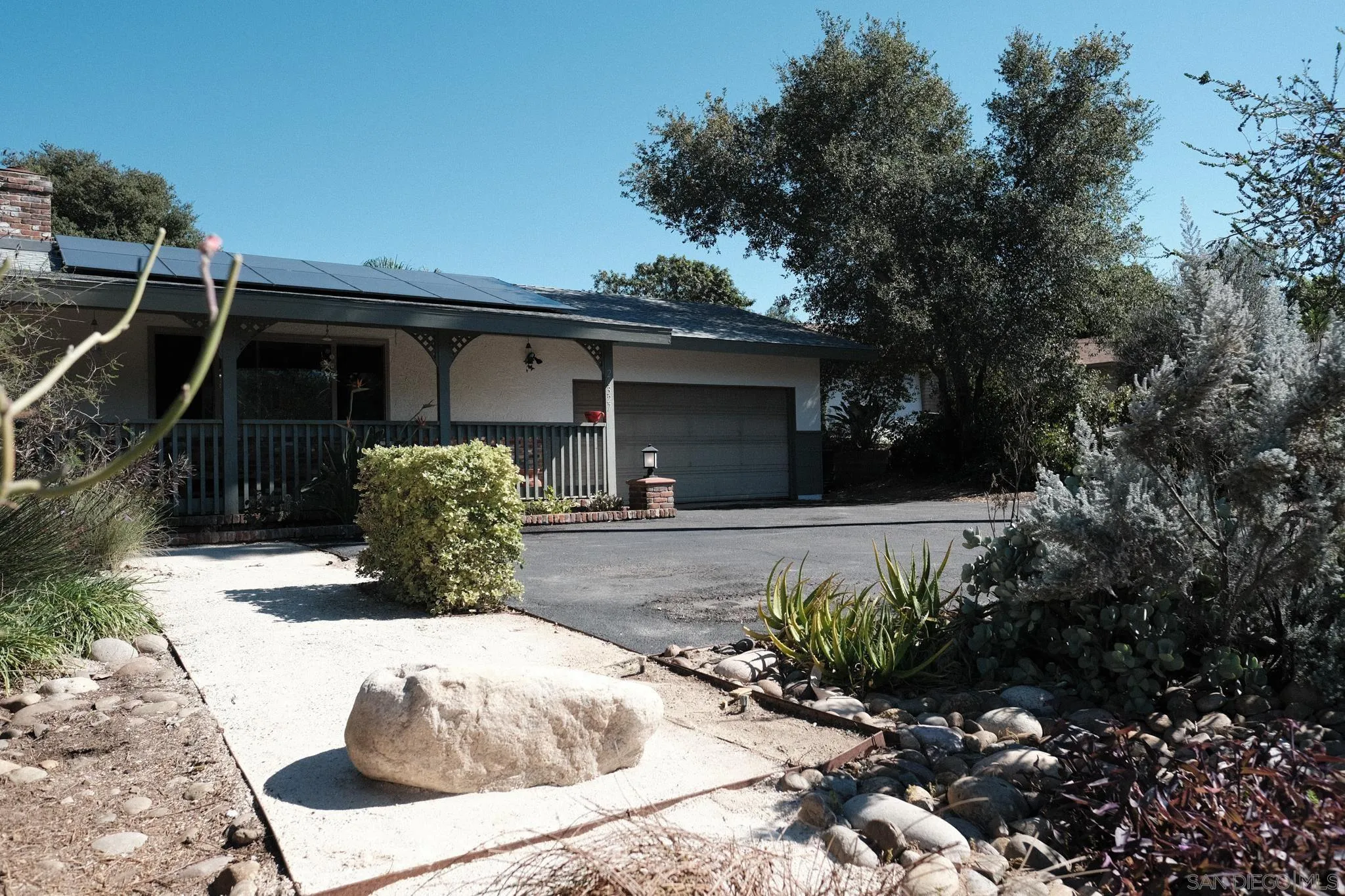 https://cdn.realtyfeed.com/cdn/127/260007056/4c8d3f9973ce99c4295af8e00838fe62.webp
