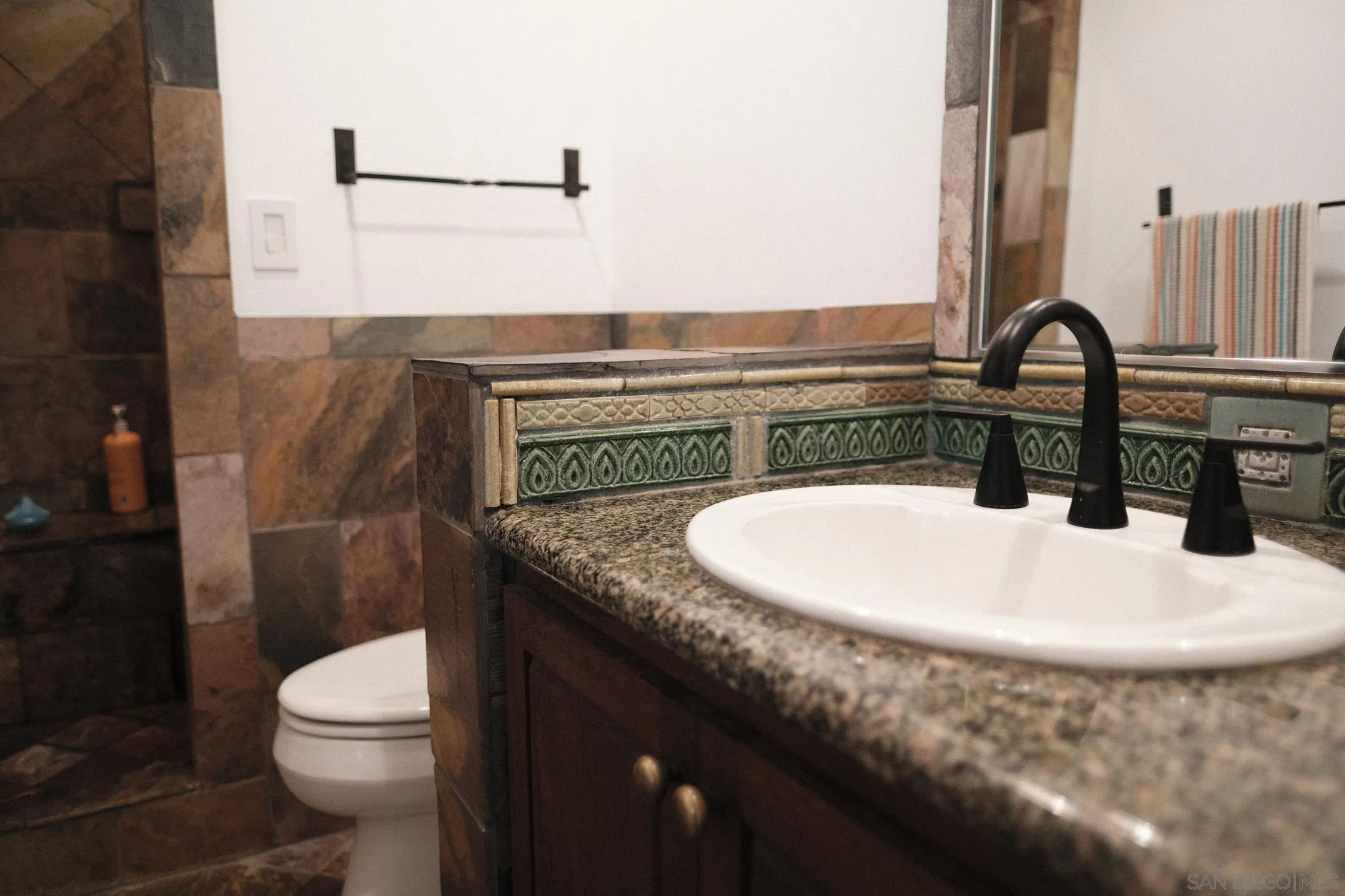 https://cdn.realtyfeed.com/cdn/127/260007056/e315cdde6ea905ba873e0c120457250a.webp