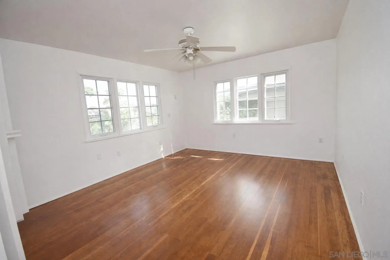 https://cdn.realtyfeed.com/cdn/127/260007057/4294c5b9a1b8c521ad8b8da547f09250.webp