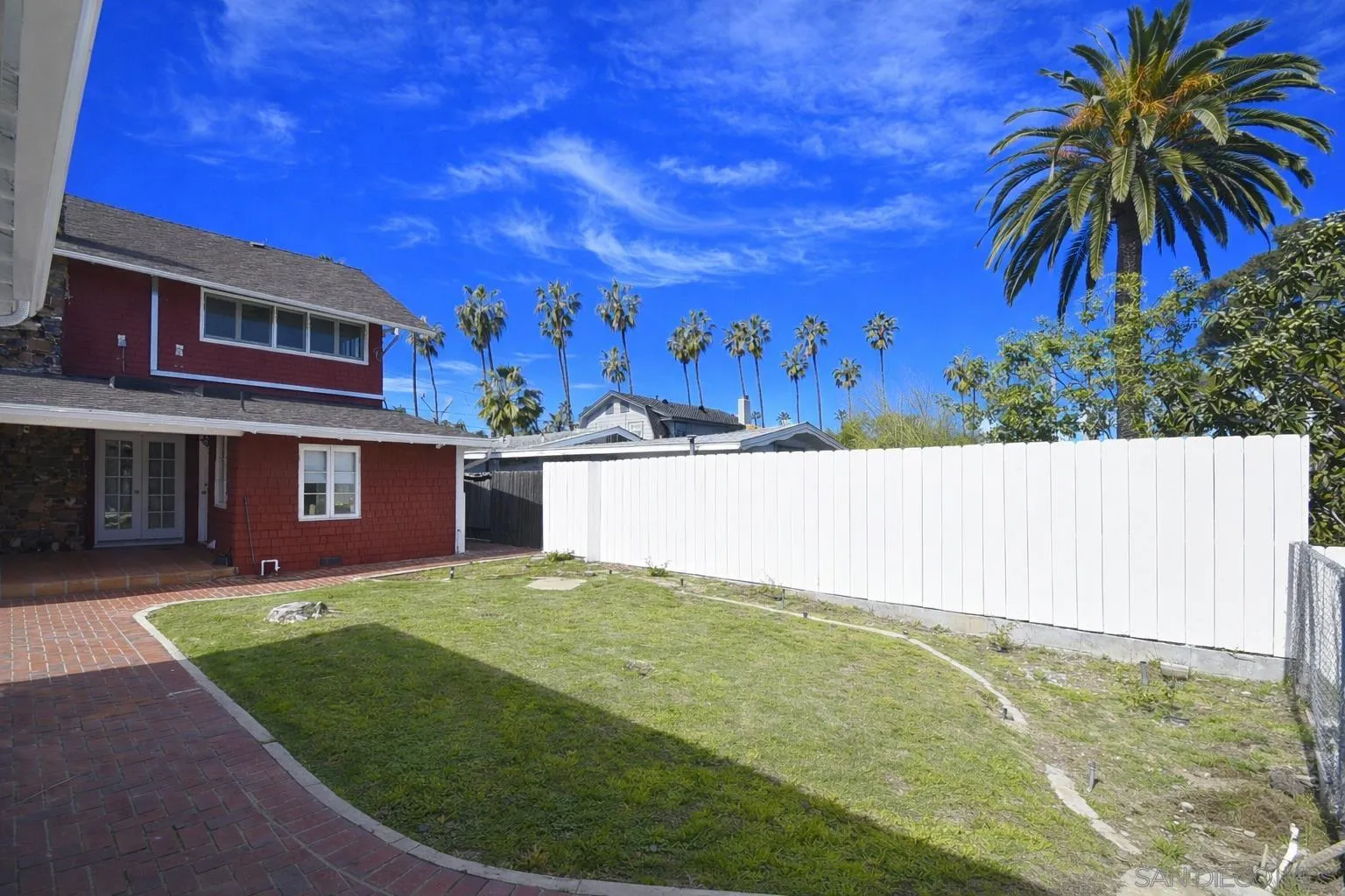 https://cdn.realtyfeed.com/cdn/127/260007057/5bd941fb8f5634de4585c5a7a7a3c719.webp