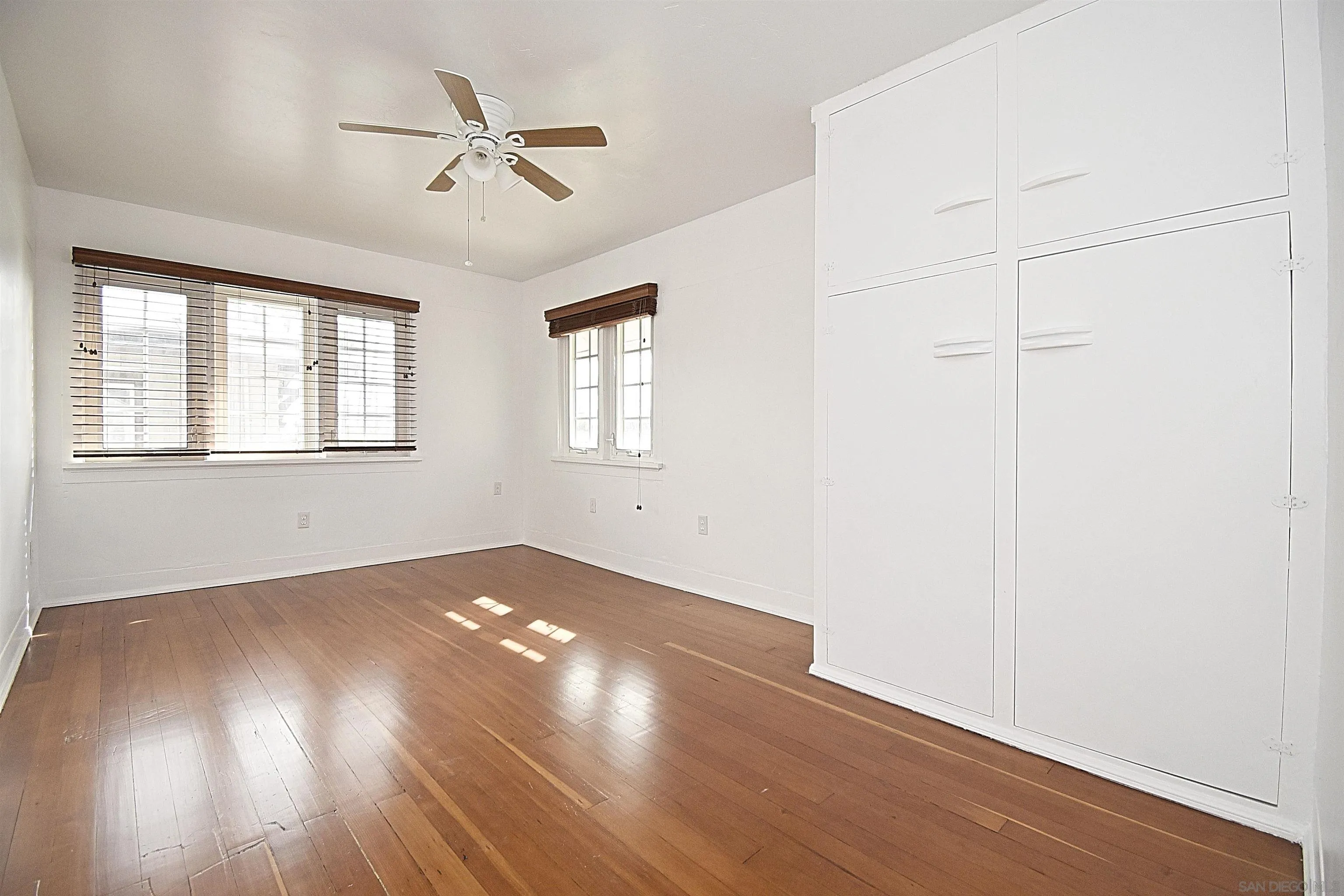 https://cdn.realtyfeed.com/cdn/127/260007057/a358928798a17ade9e1c8402013d1131.webp