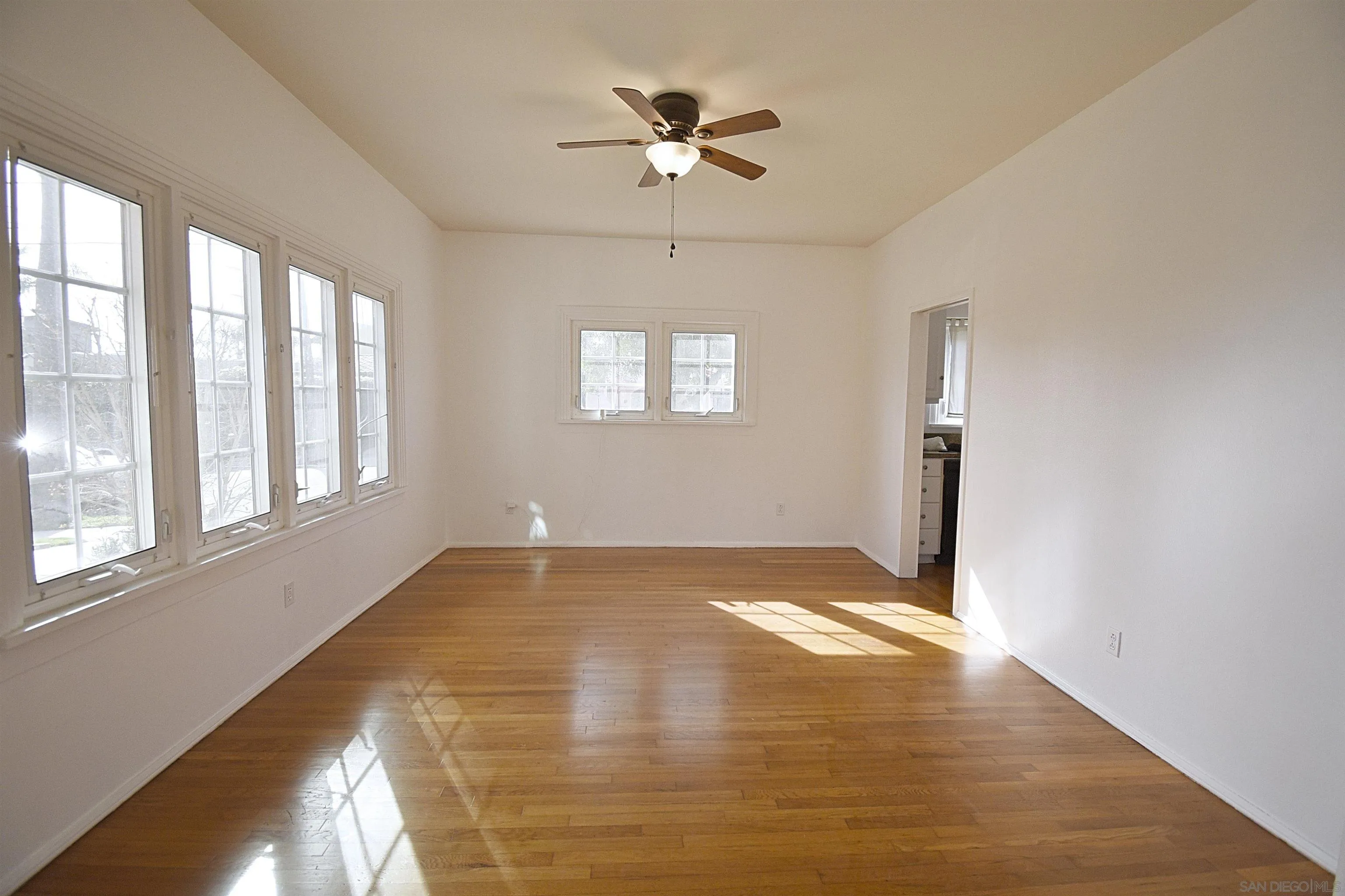 https://cdn.realtyfeed.com/cdn/127/260007057/c6a018bf7aa33aaca5b701a80431e64d.webp