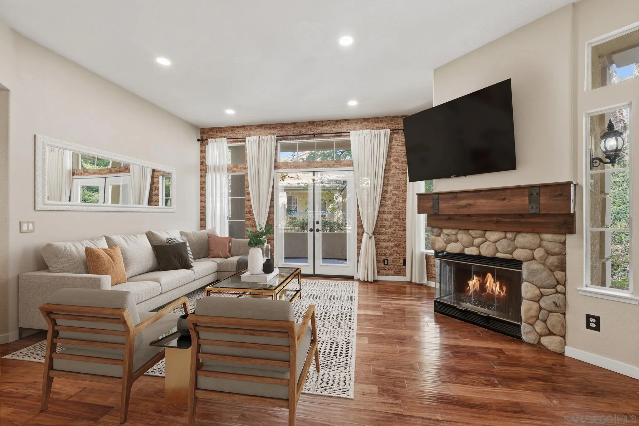 Photo #7: 260007059 Listing: Photo #7