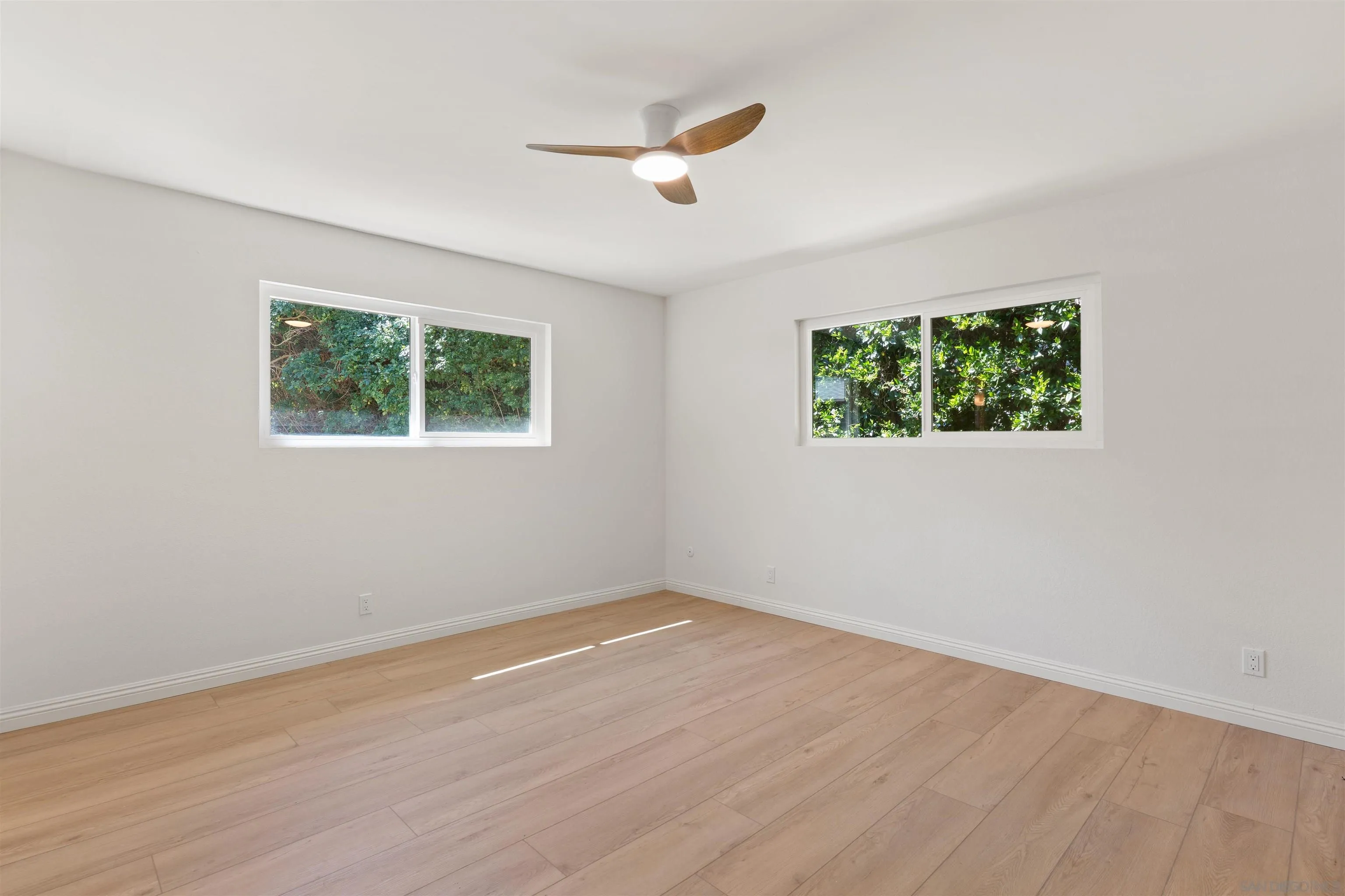 https://cdn.realtyfeed.com/cdn/127/260007060/73618f64c1a105b09c2b85feba5846d6.webp