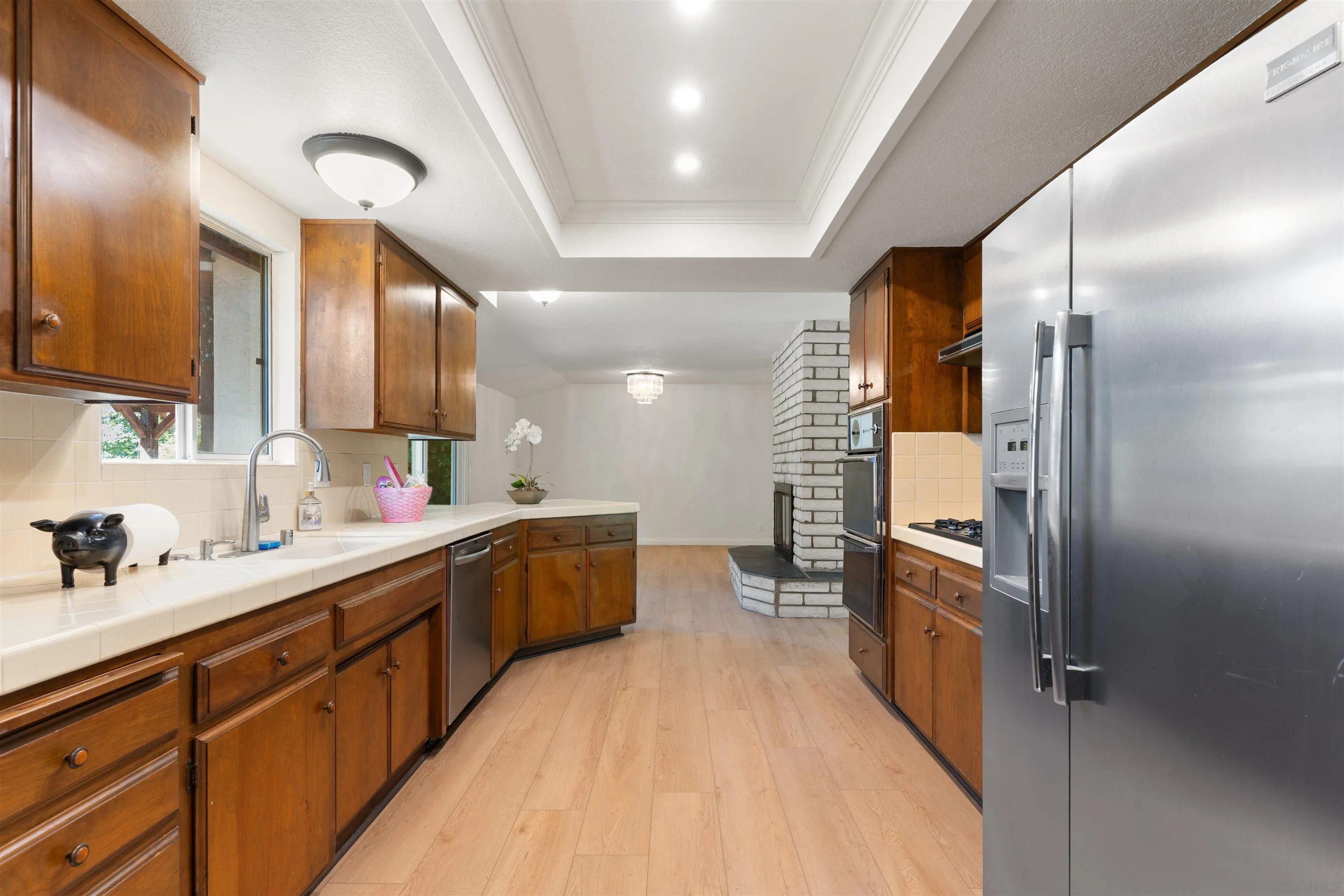 https://cdn.realtyfeed.com/cdn/127/260007060/8c25d7845d1f59f132ad75a7812694f8.webp